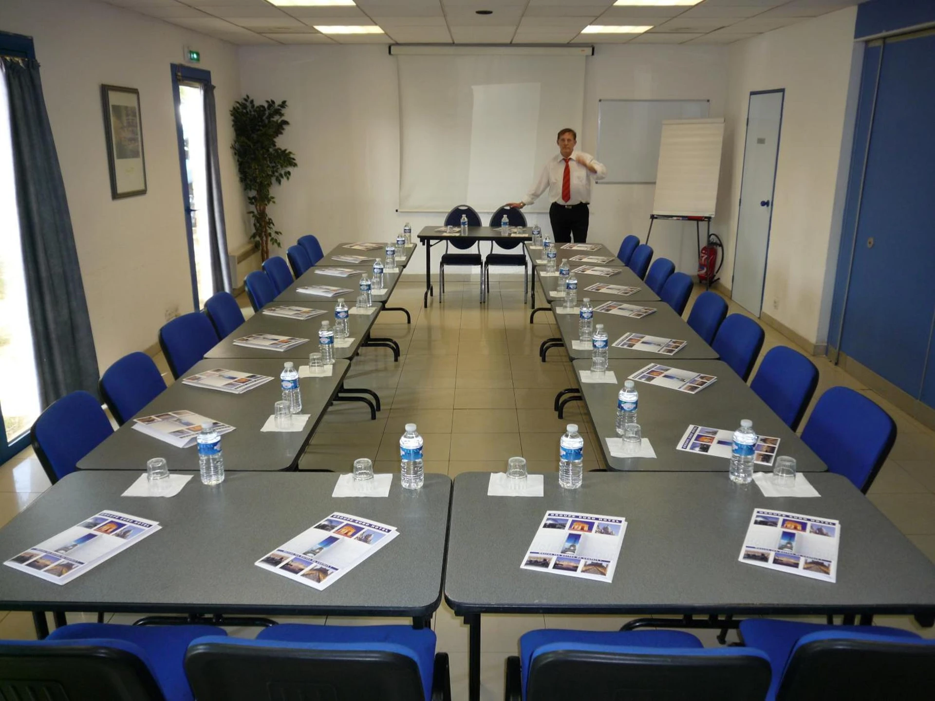 Organiser un séminaire d'entreprise : Euro Hôtel Airport Orly Rungis à fresnes