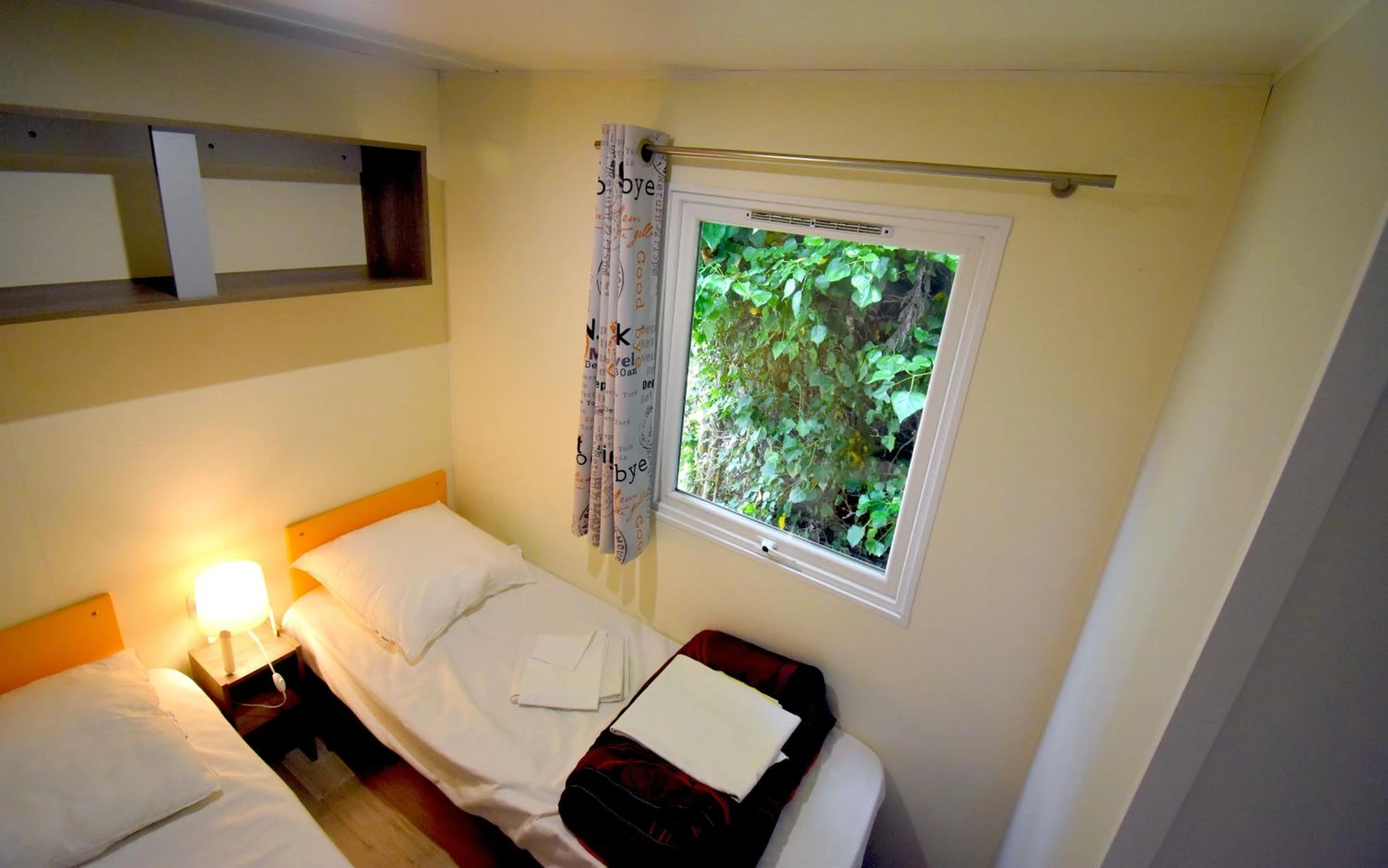 Chambre disponible pour un séminaire d'entreprise à Glamping Terre & Mer - Étables-sur-Mer