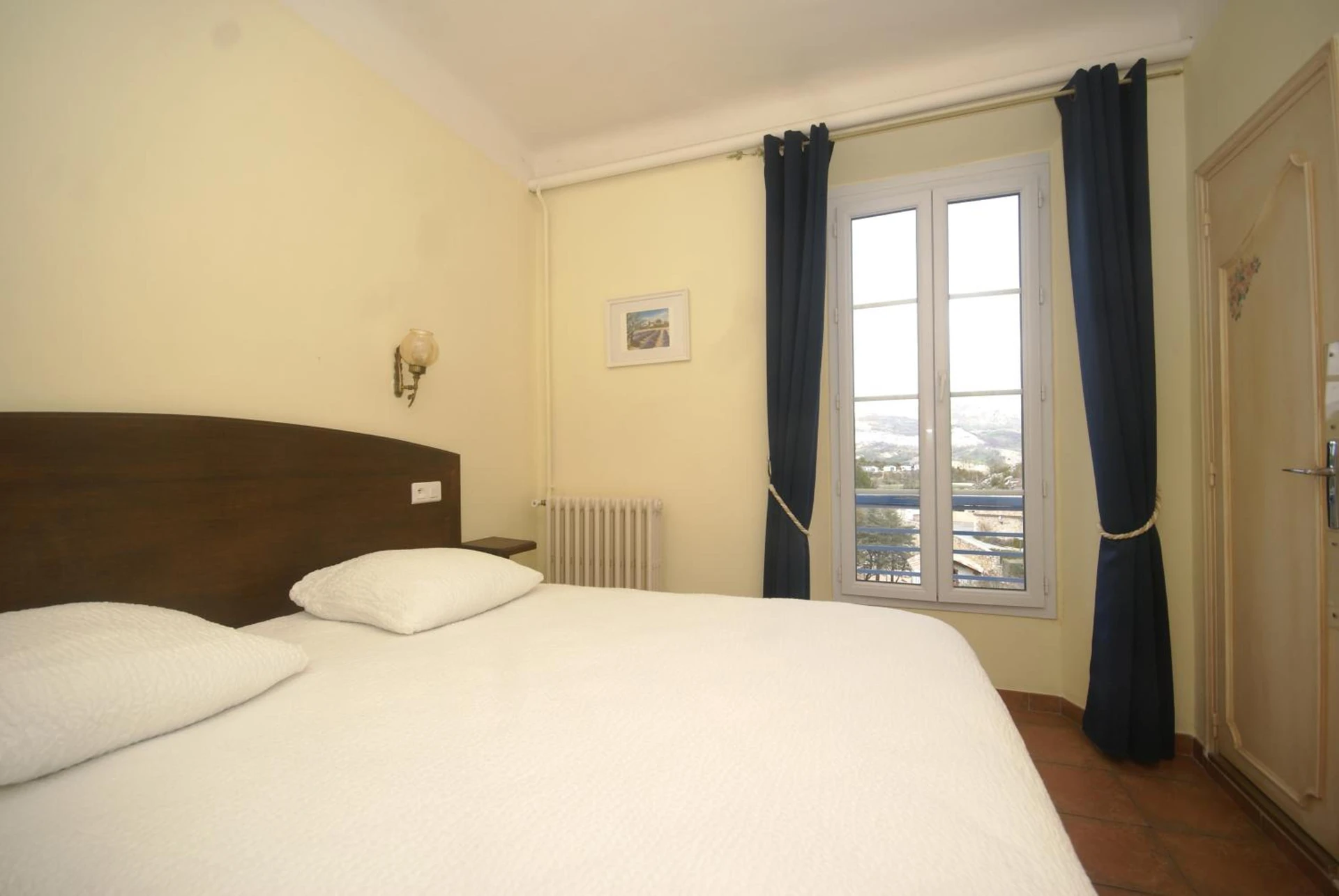 Chambre disponible pour un séminaire d'entreprise à Logis Grand Hotel Bain - Comps-sur-Artuby
