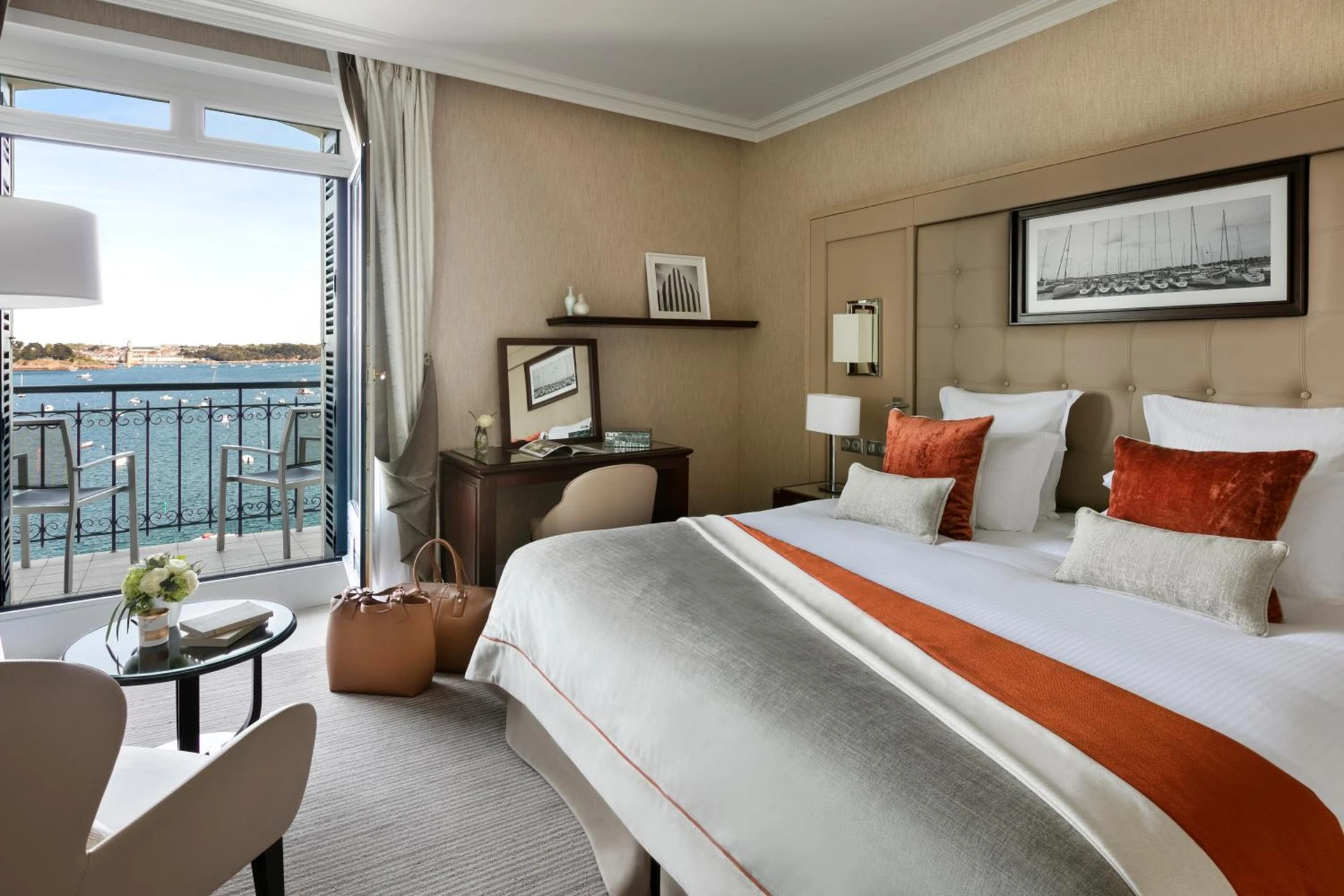 Organiser un séminaire d'entreprise : Hôtel Barrière Le Grand Hôtel Dinard à dinard