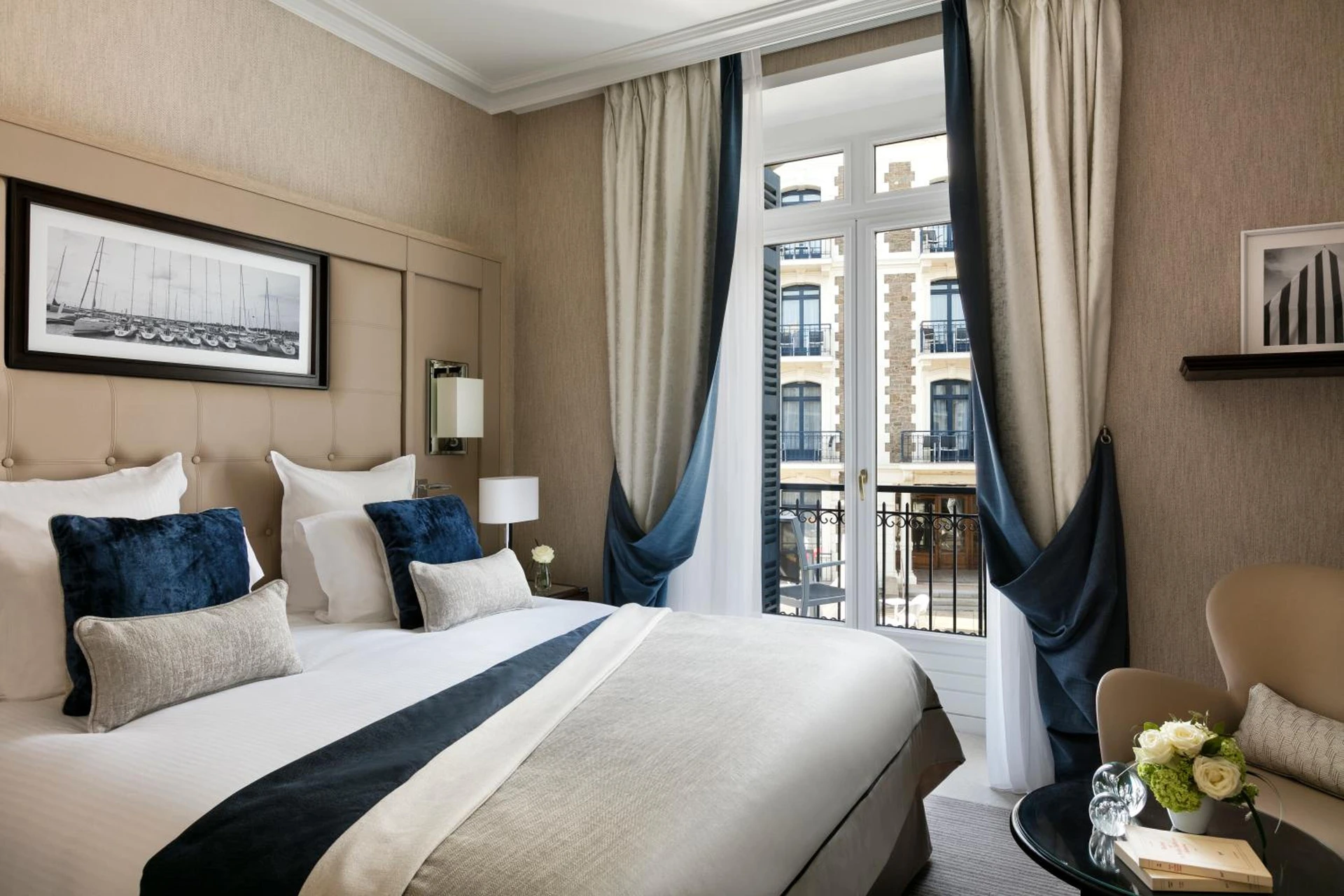 Chambre disponible pour un séminaire d'entreprise à Hôtel Barrière Le Grand Hôtel Dinard - Dinard