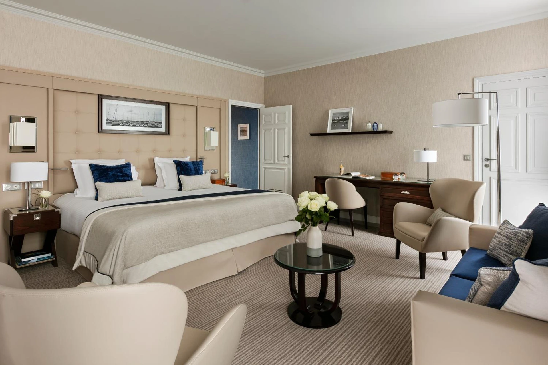 Chambre disponible pour un séminaire d'entreprise à Hôtel Barrière Le Grand Hôtel Dinard - Dinard