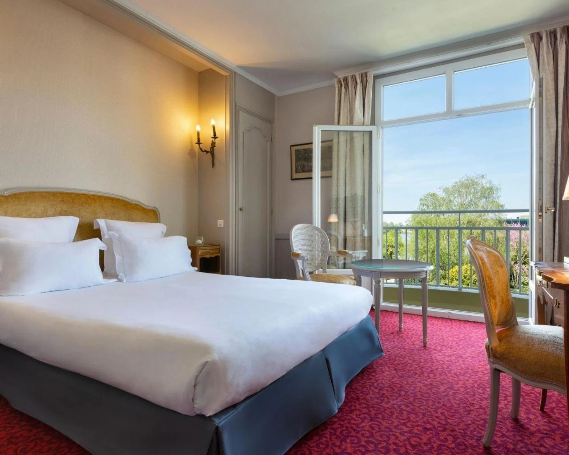 Chambre disponible pour un séminaire d'entreprise à Hôtel Barrière le Grand Hôtel Enghien-les-Bains - Enghien-les-Bains