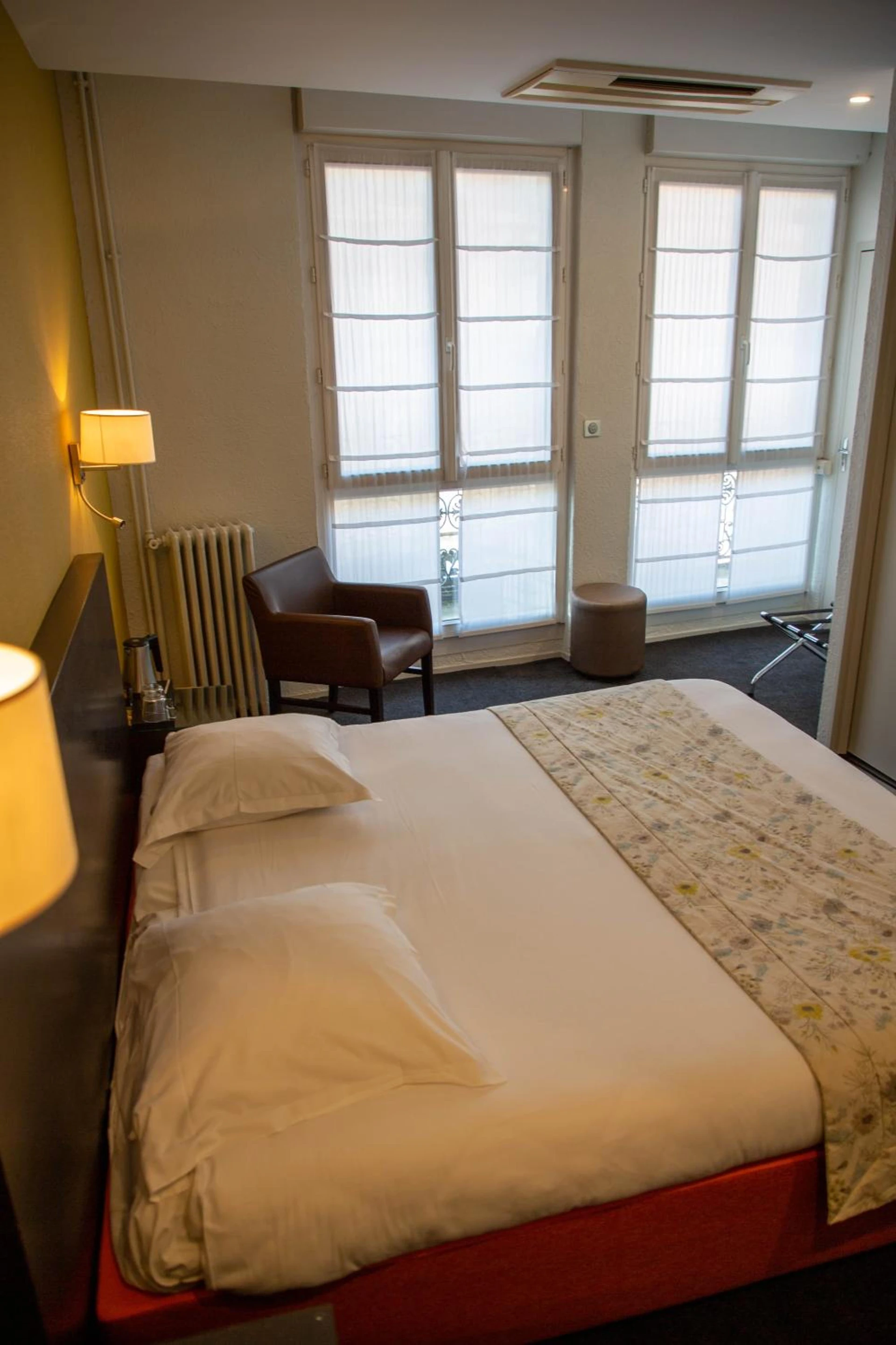 Chambre disponible pour un séminaire d'entreprise à Grand Hôtel d'Orléans - Toulouse