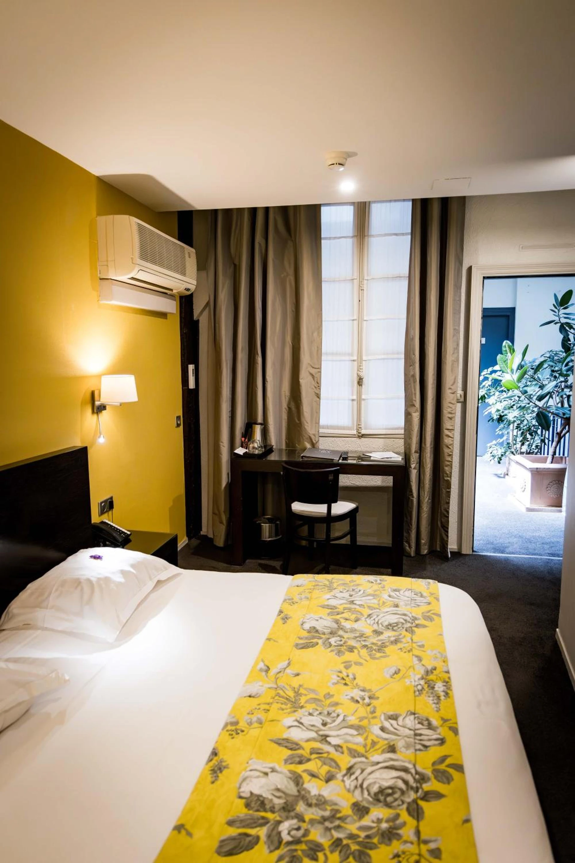 Chambre disponible pour un séminaire d'entreprise à Grand Hôtel d'Orléans - Toulouse