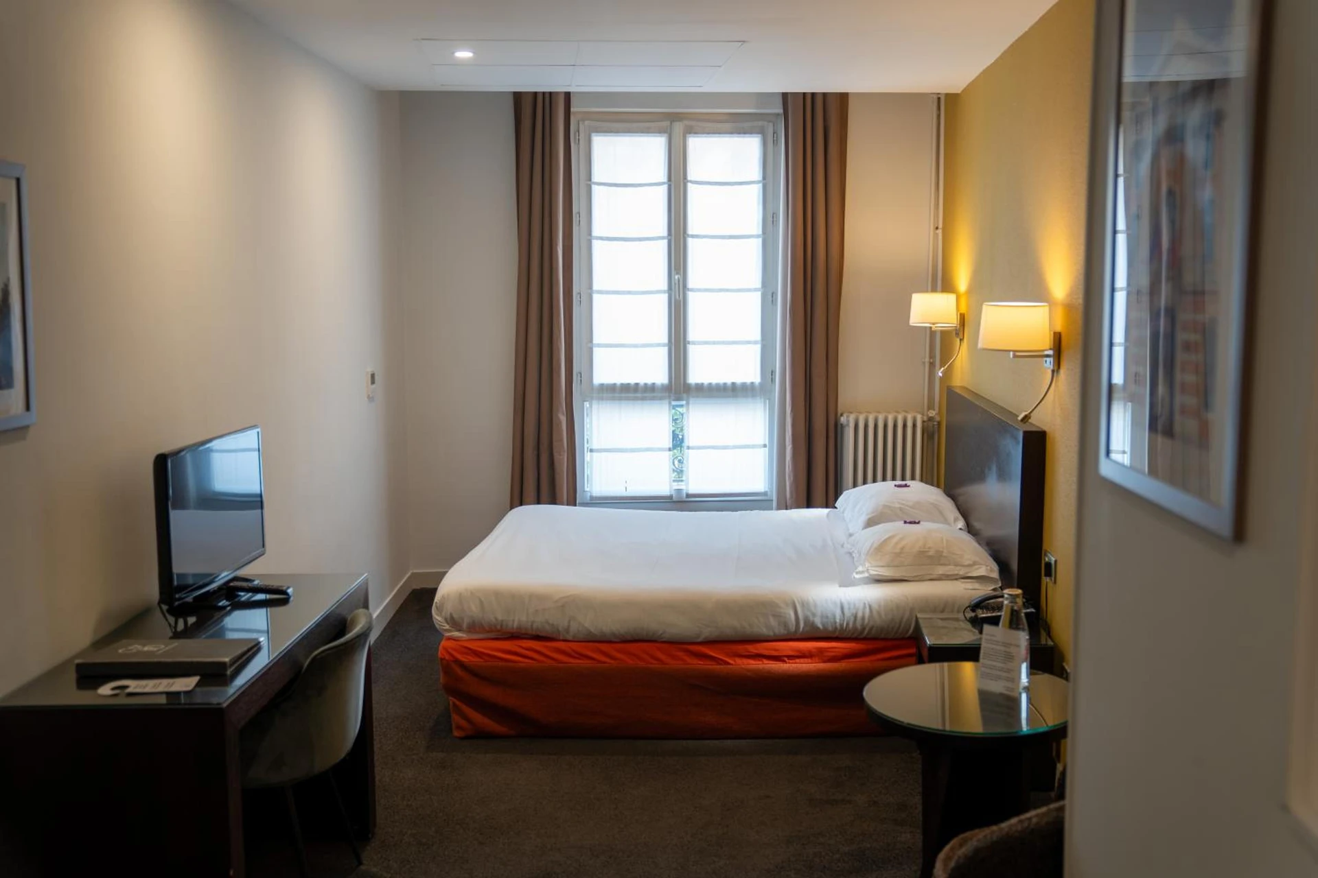 Magnifique chambre pour un séminaire d'entreprise à Grand Hôtel d'Orléans - Toulouse