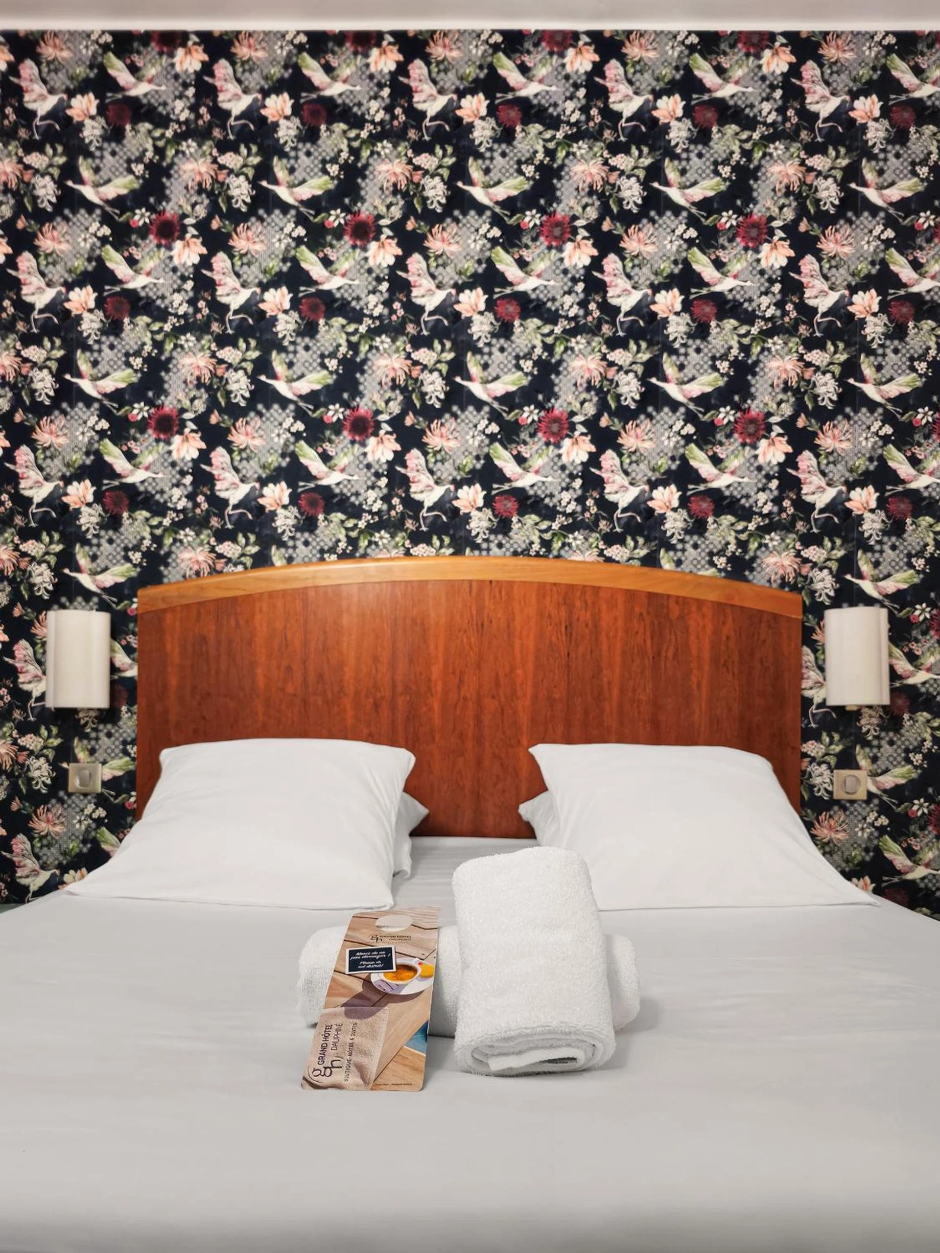 Chambre disponible pour un séminaire d'entreprise à Grand Hôtel Dauphiné, Boutique Hôtel & Suites - Toulon