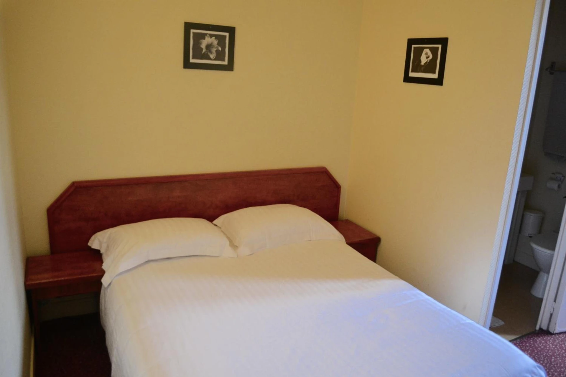 Magnifique chambre pour un séminaire d'entreprise à Grand Hotel De La Gare - Évreux