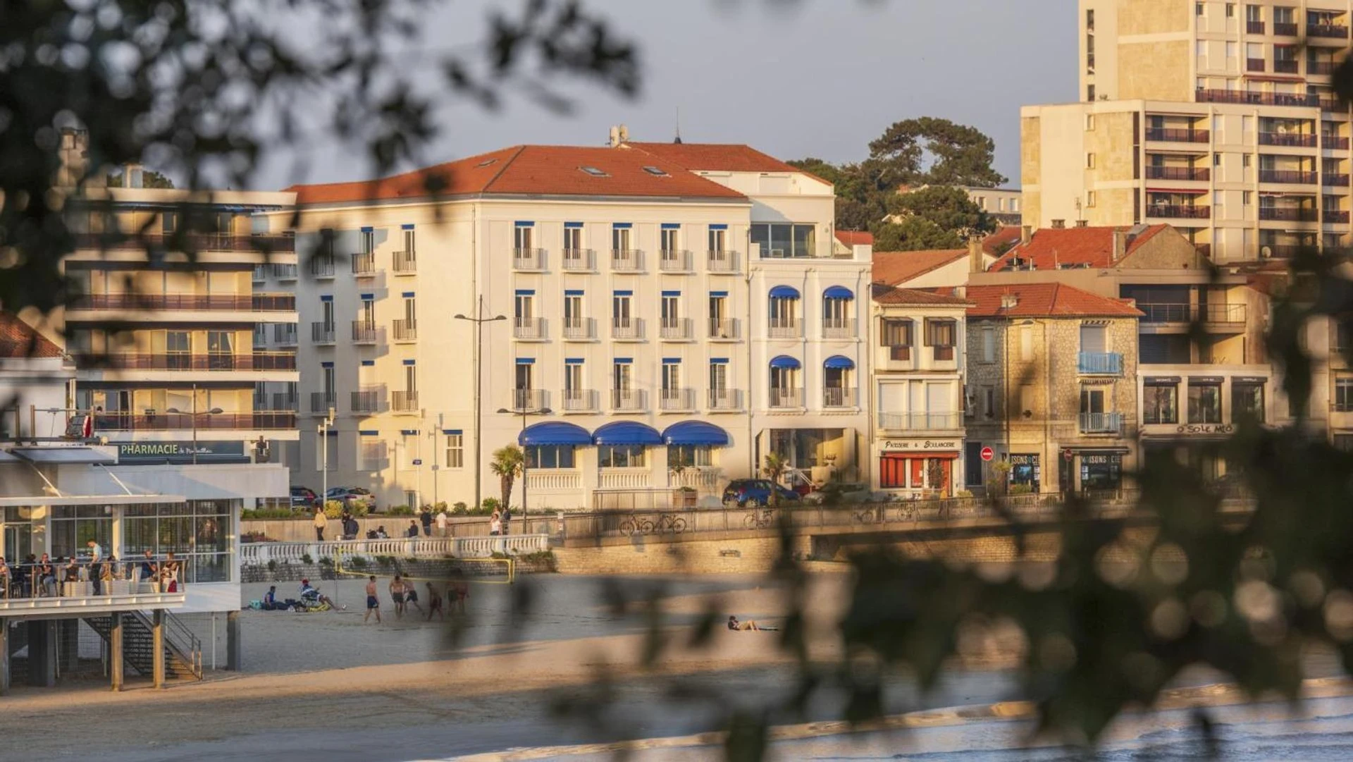 Chambre à CERISE Royan - Le Grand Hôtel de la Plage - Organiser un séminaire d'entreprise à Royan