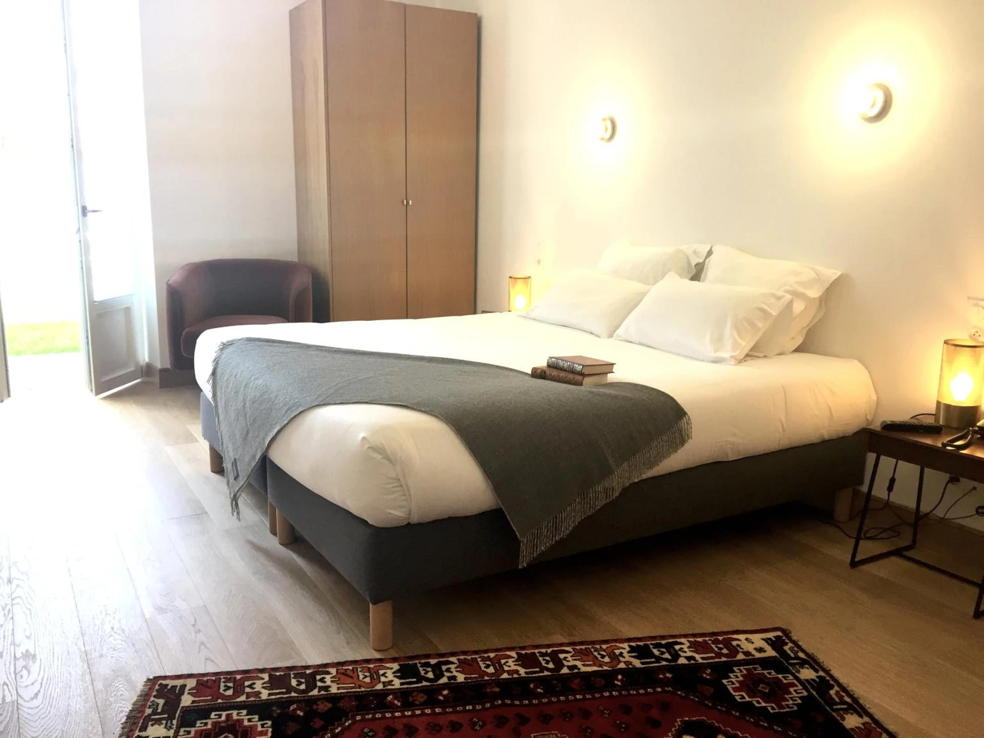 Chambre disponible pour un séminaire d'entreprise à Grand Hôtel de la Poste - Saint-Jean-de-Luz