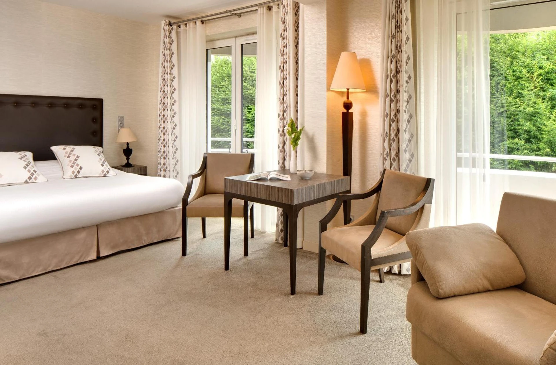 Magnifique chambre pour un séminaire d'entreprise à Grand Hôtel de Solesmes - Teritoria - Tours