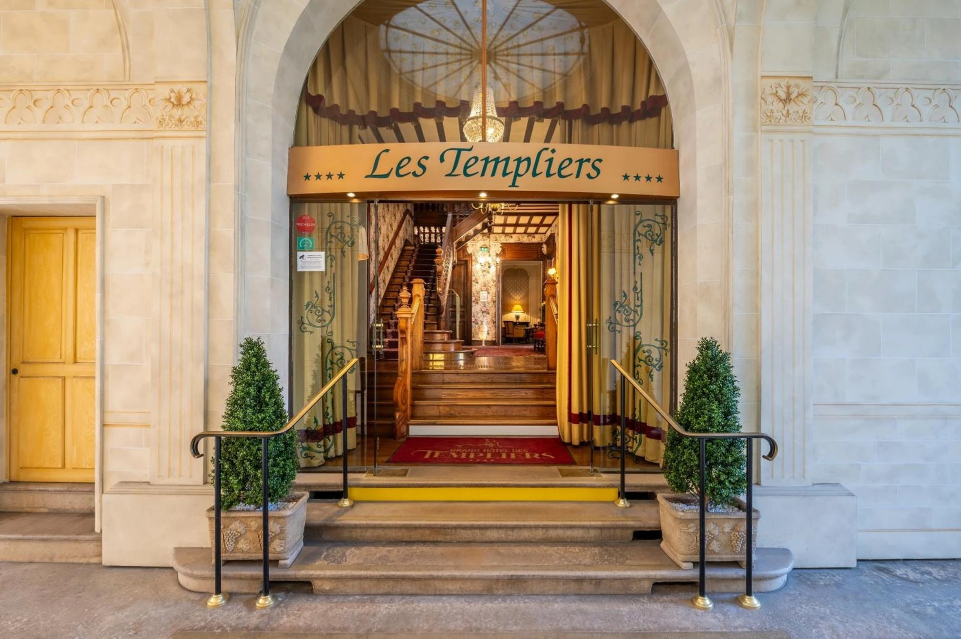 Salle de séminaire à Grand Hôtel Des Templiers, Piscine & Spa - Organiser un événement professionnel à Reims