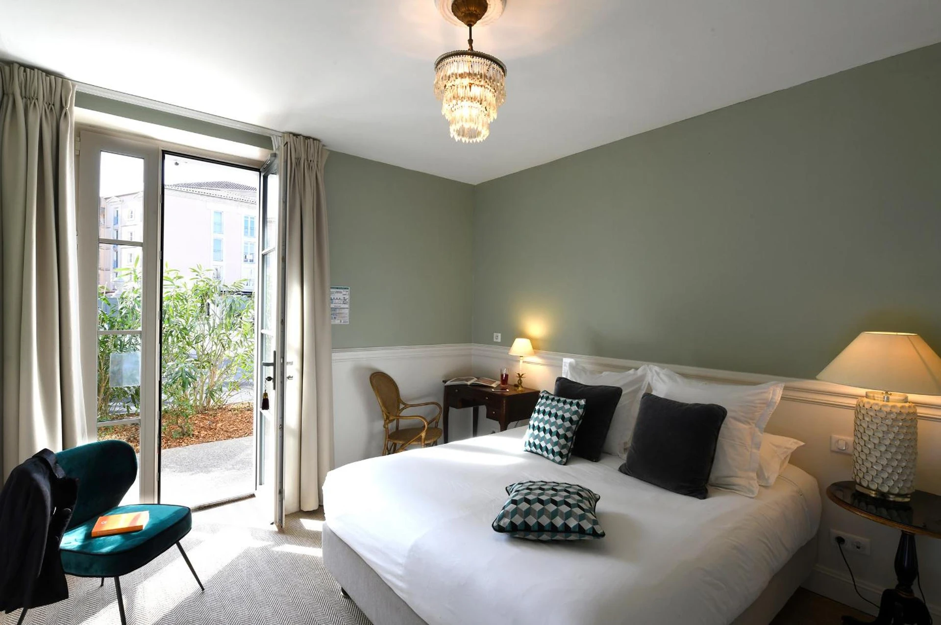 Magnifique chambre pour un séminaire d'entreprise à Grand Hôtel Henri - Teritoria - LʼIsle-sur-la-Sorgue
