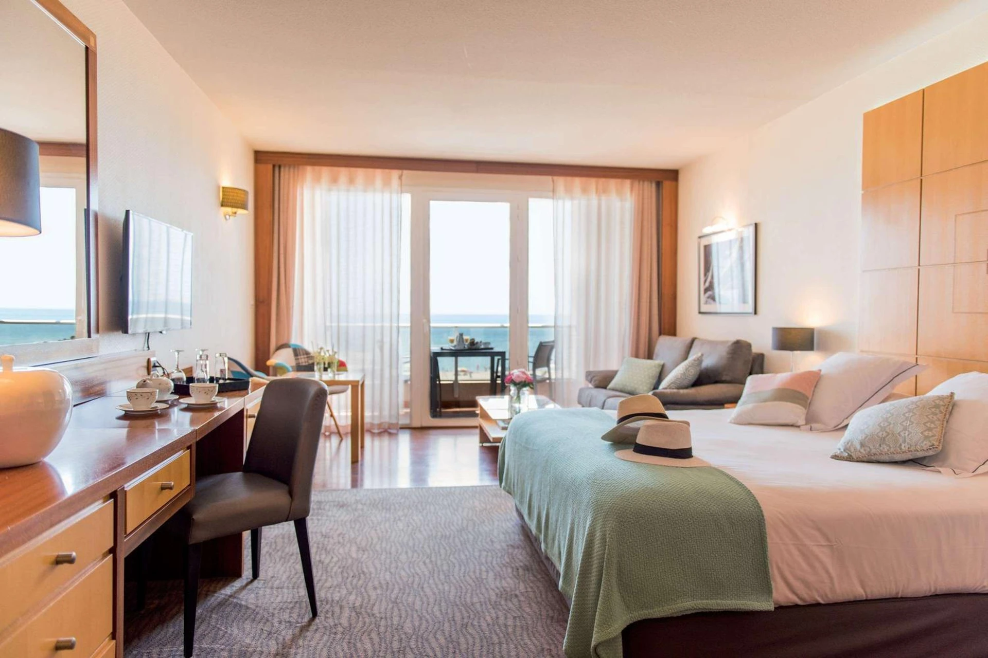 Chambre disponible pour un séminaire d'entreprise à Grand Hôtel Les Flamants Roses Thalasso & Spa - Canet-en-Roussillon