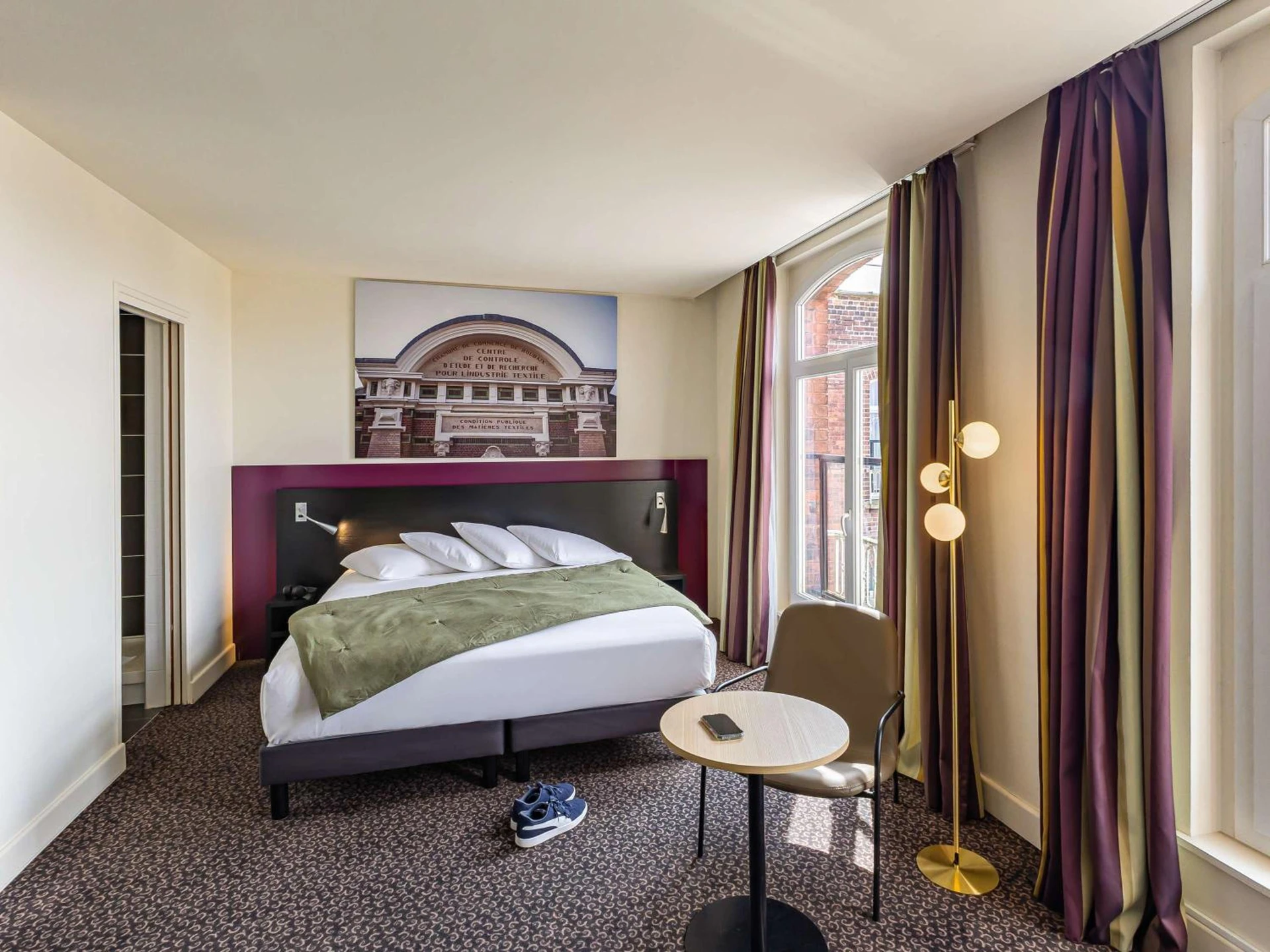 Chambre disponible pour un séminaire d'entreprise à Mercure Lille Roubaix Grand Hôtel - Roubaix
