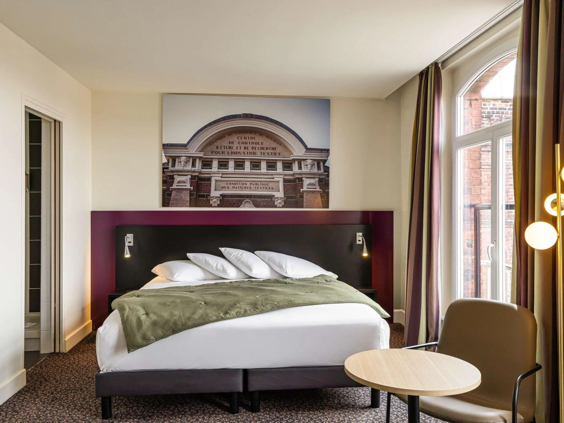 Magnifique chambre pour un séminaire d'entreprise à Mercure Lille Roubaix Grand Hôtel - Roubaix