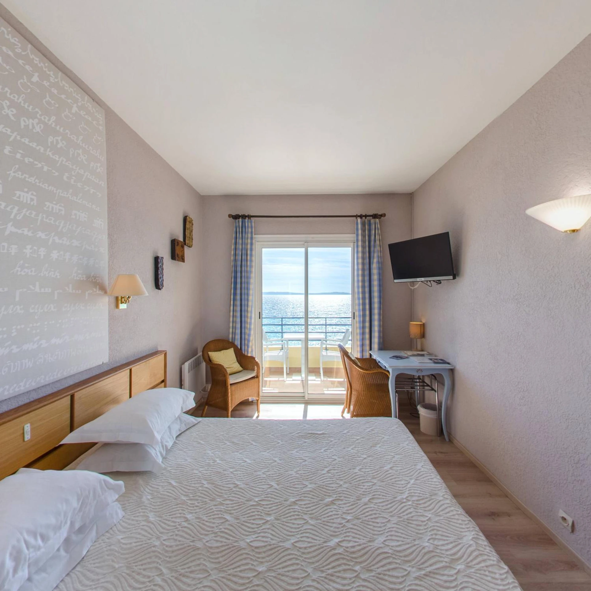 Magnifique chambre pour un séminaire d'entreprise à Grand Hotel Moriaz - Marseille