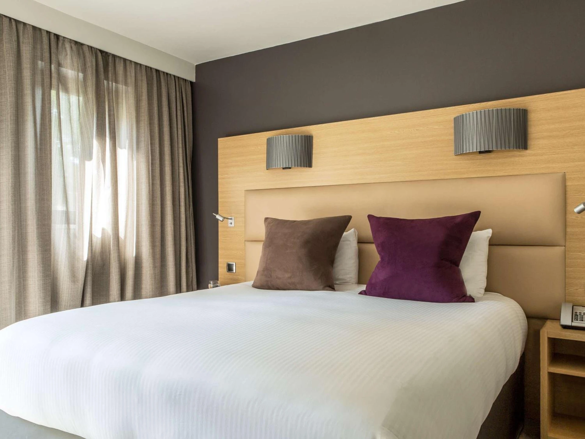 Chambre disponible pour un séminaire d'entreprise à Grand Hôtel Roi René Aix en Provence Centre - MGallery - Aix-en-Provence