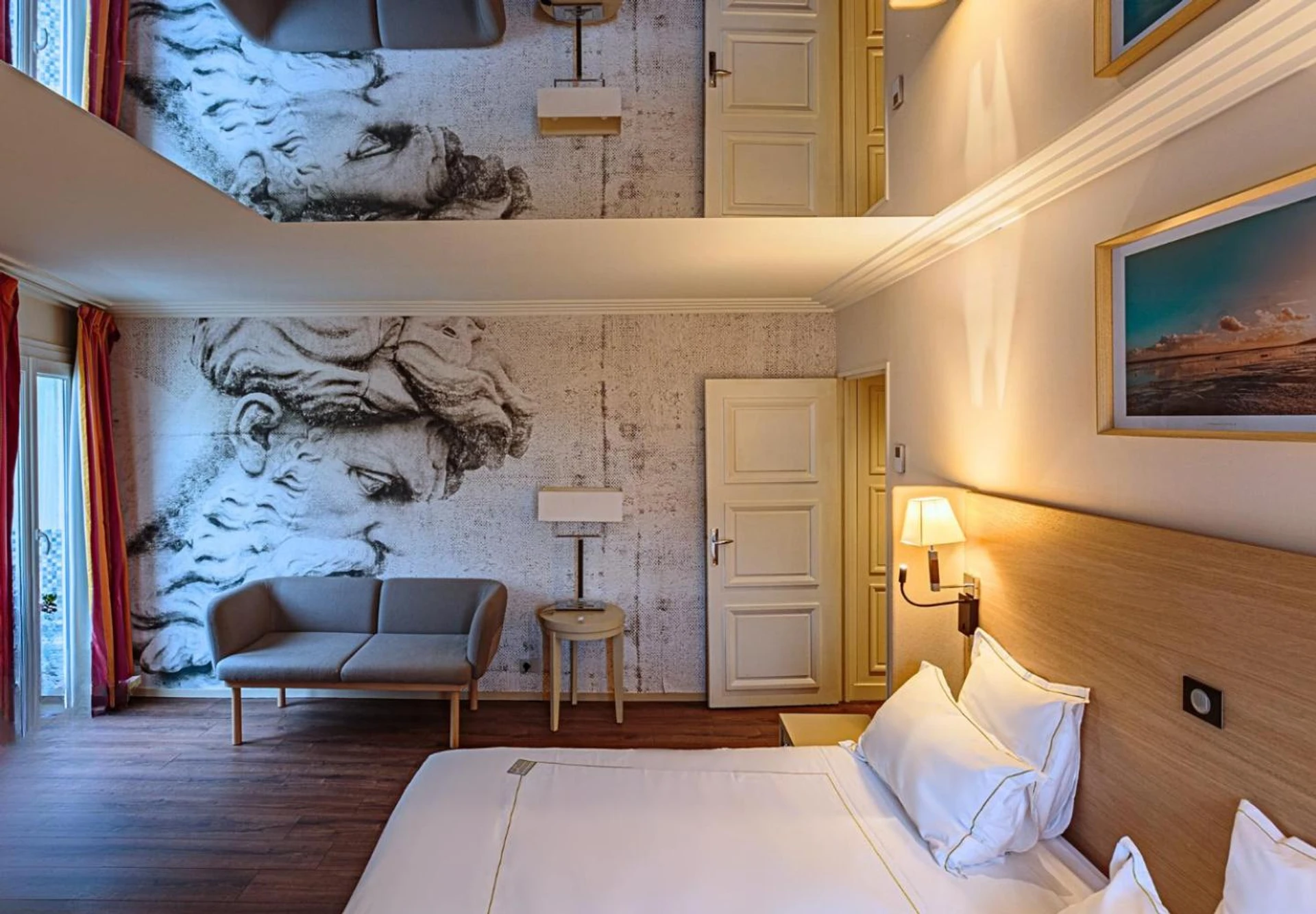 Chambre disponible pour un séminaire d'entreprise à Grand Tonic Hotel & SPA NUXE - Biarritz