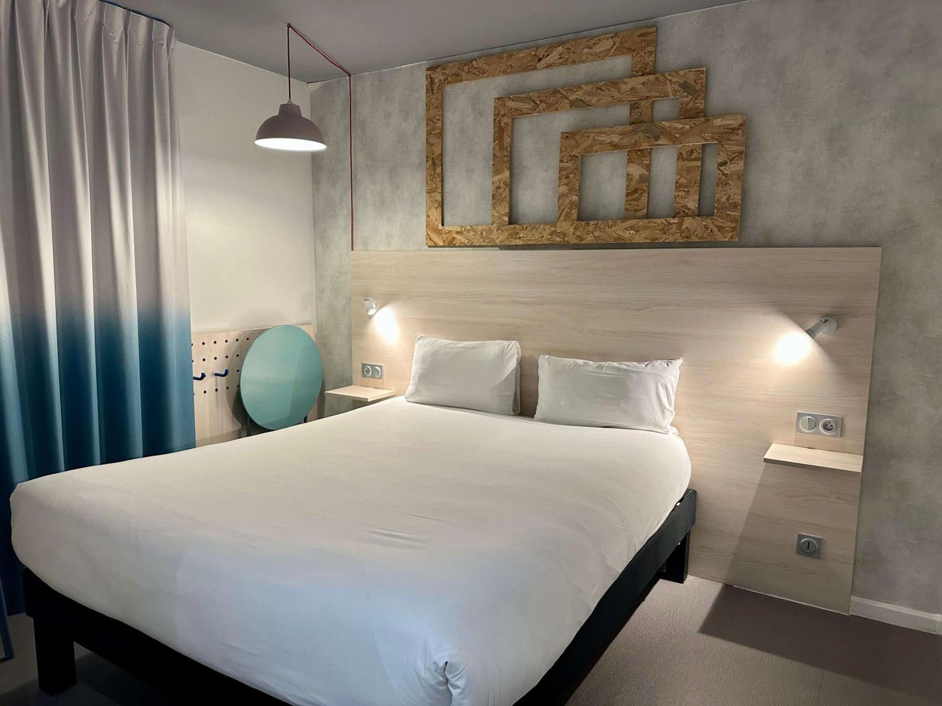 Chambre disponible pour un séminaire d'entreprise à greet Hotel Bordeaux Aeroport - Mérignac