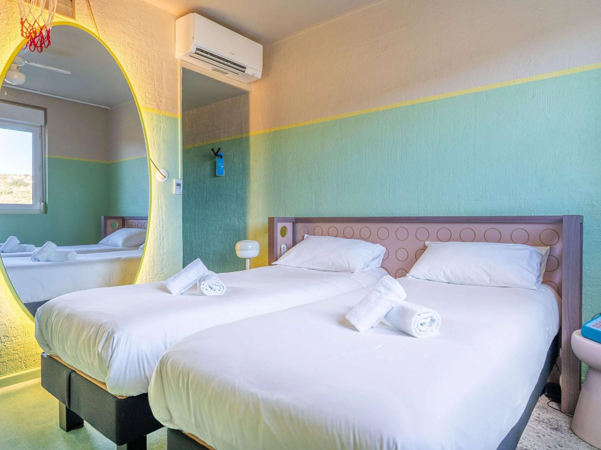Chambre disponible pour un séminaire d'entreprise à greet hôtel Pont du Gard - Route d'Avignon - Estézargues