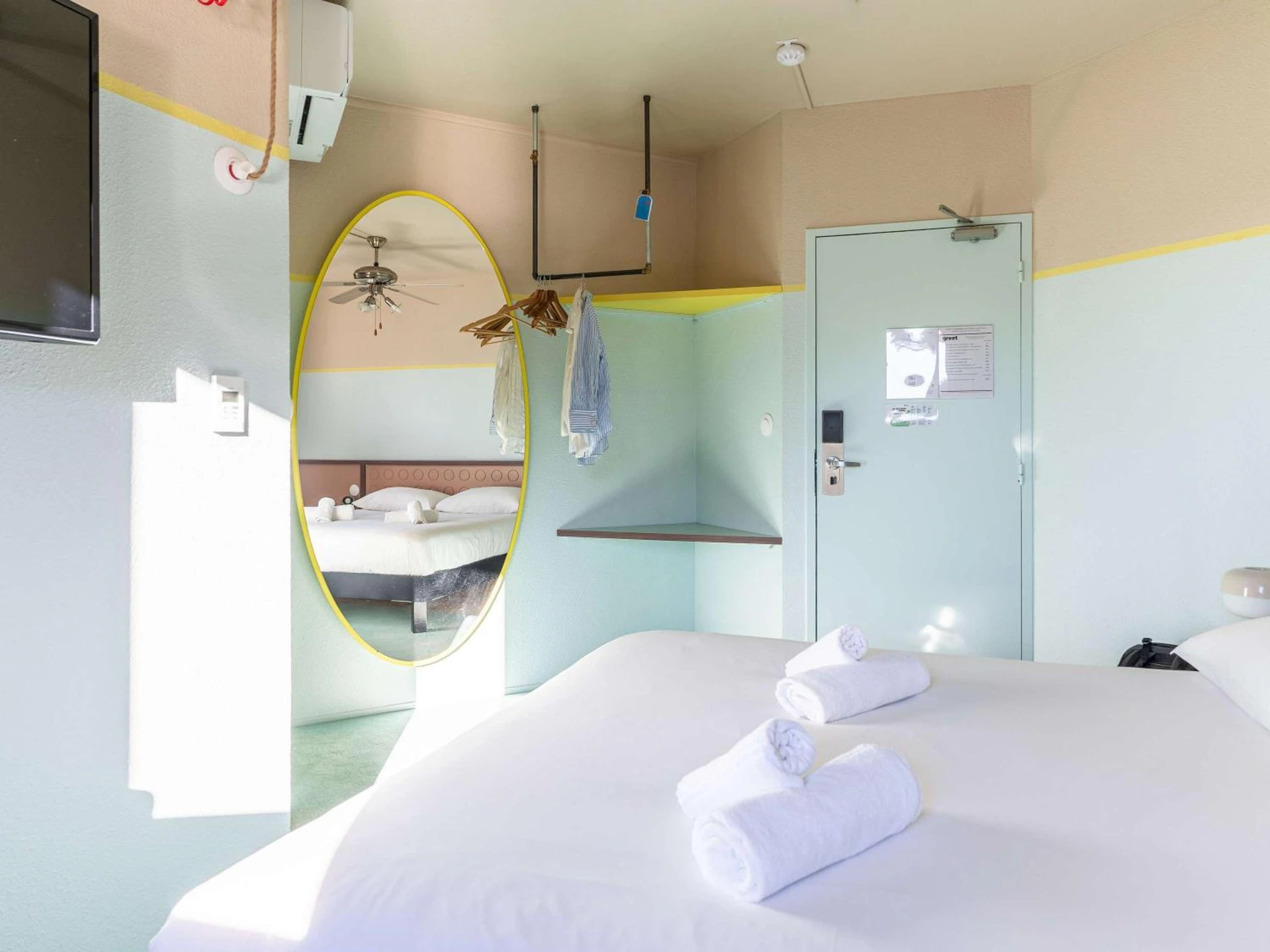 Chambre disponible pour un séminaire d'entreprise à greet hôtel Pont du Gard - Route d'Avignon - Estézargues