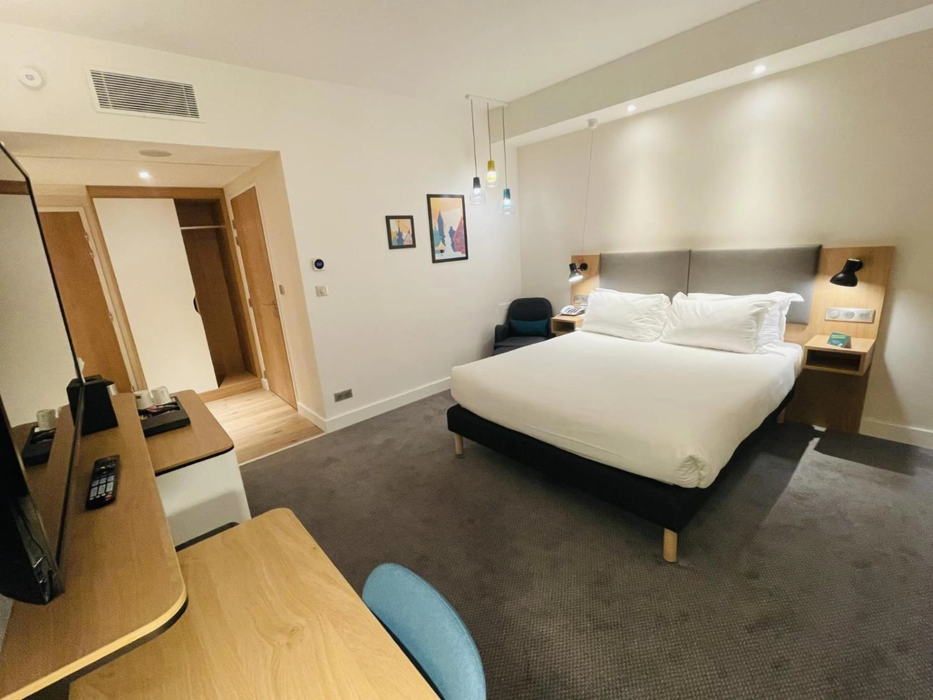 Lieu convivial pour un séminaire d'entreprise à Holiday Inn Dijon Sud - Longvic by IHG - La Verrière - En savoir plus 