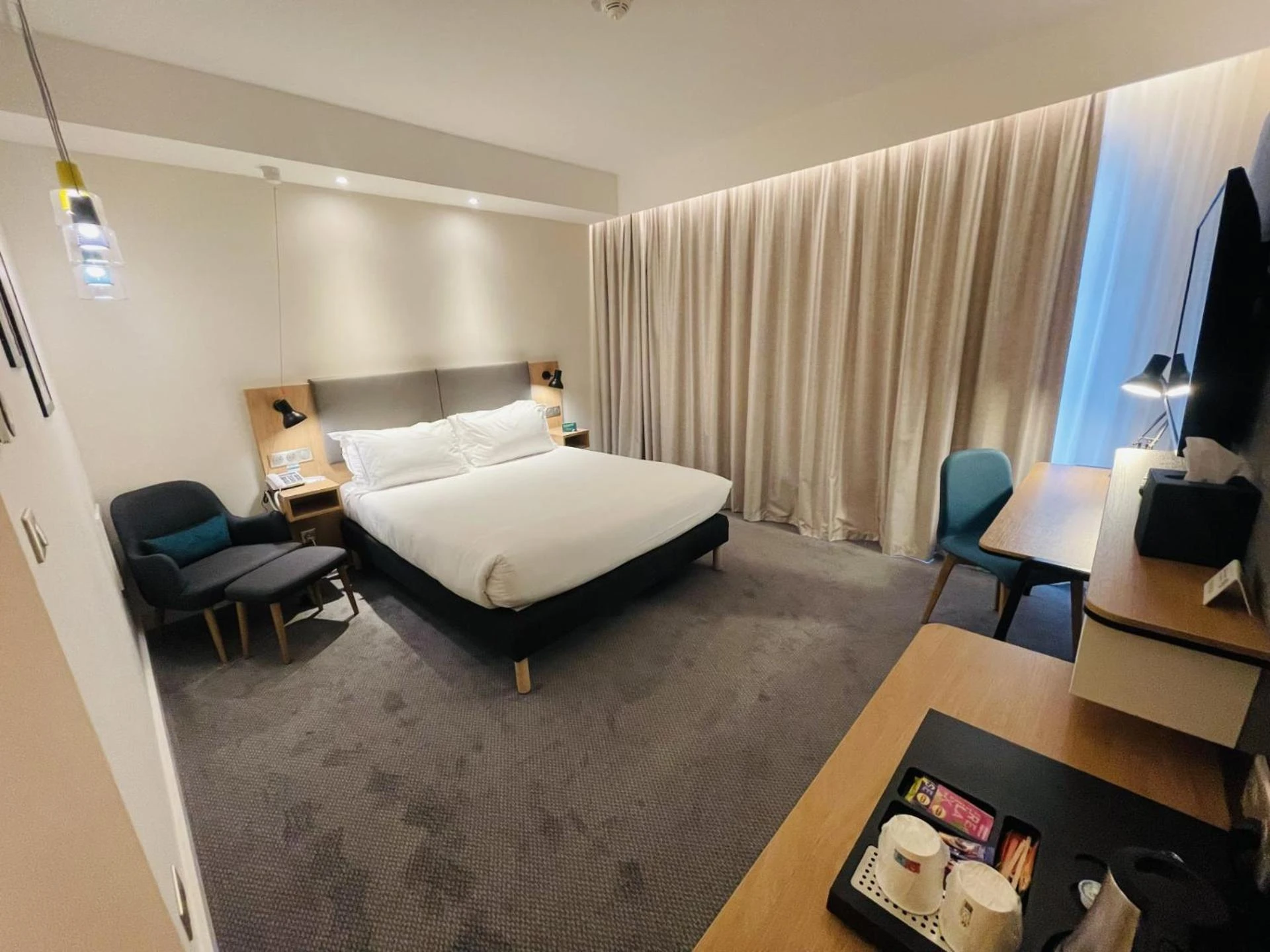 Chambre disponible pour un séminaire d'entreprise à Holiday Inn Dijon Sud - Longvic by IHG - La Verrière
