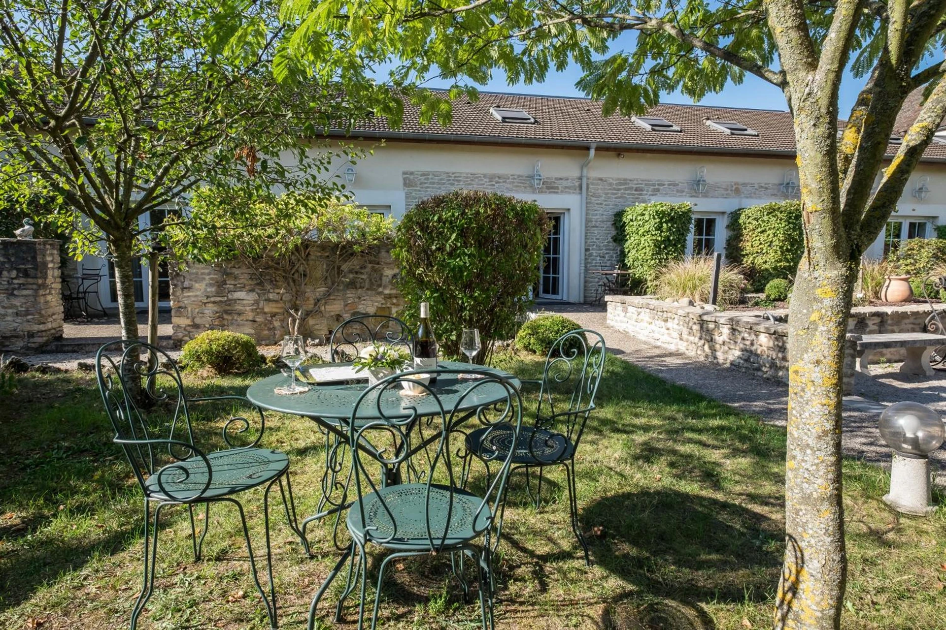 Organiser un séminaire d'entreprise : Hostellerie De Bretonnière - Groupe Logis Hotels à beaune