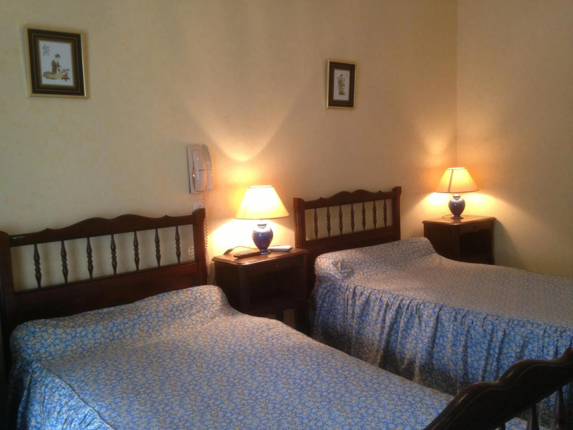 Chambre disponible pour un séminaire d'entreprise à Hostellerie de La Poste - Paris