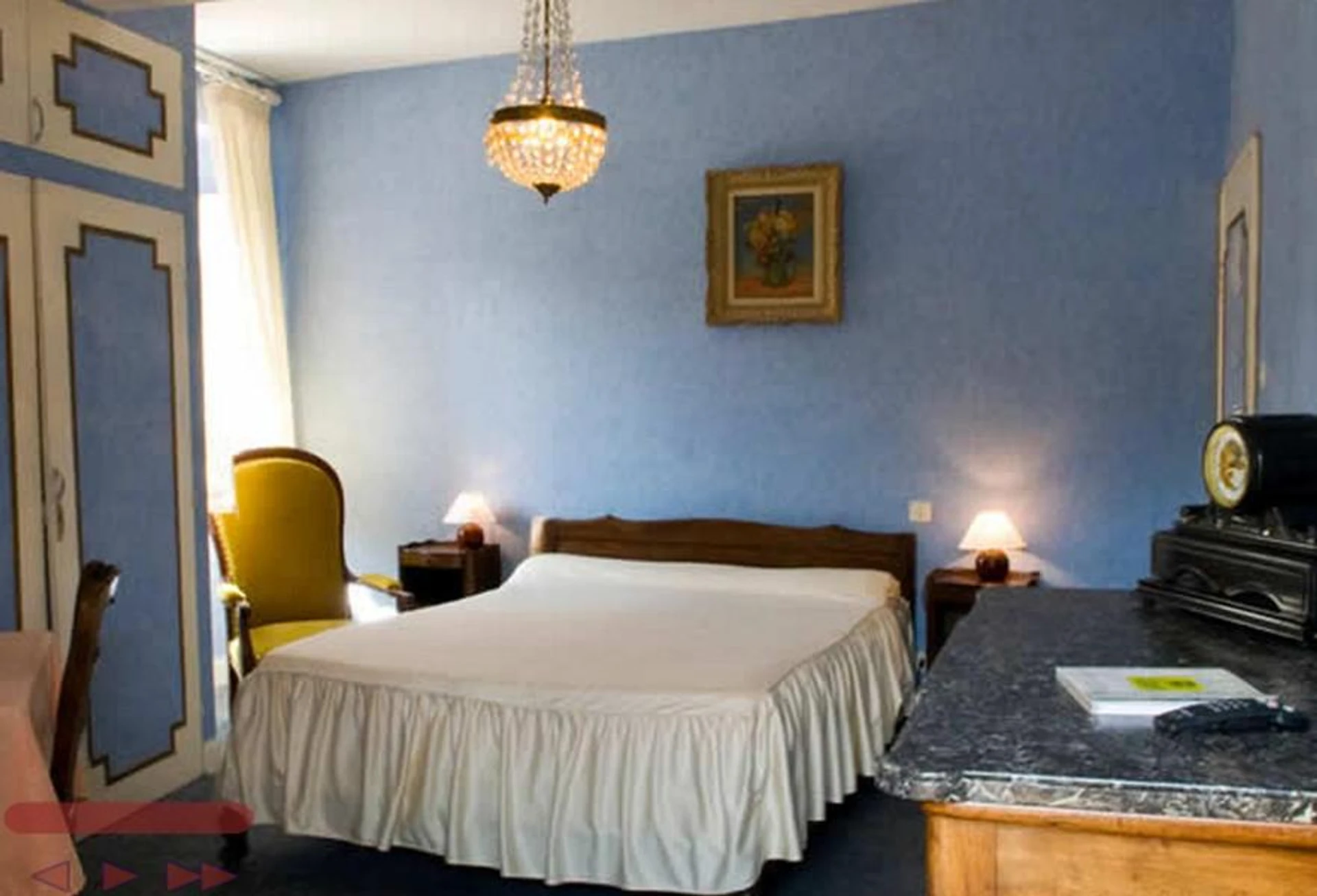 Magnifique chambre pour un séminaire d'entreprise à Hostellerie de La Poste - Paris