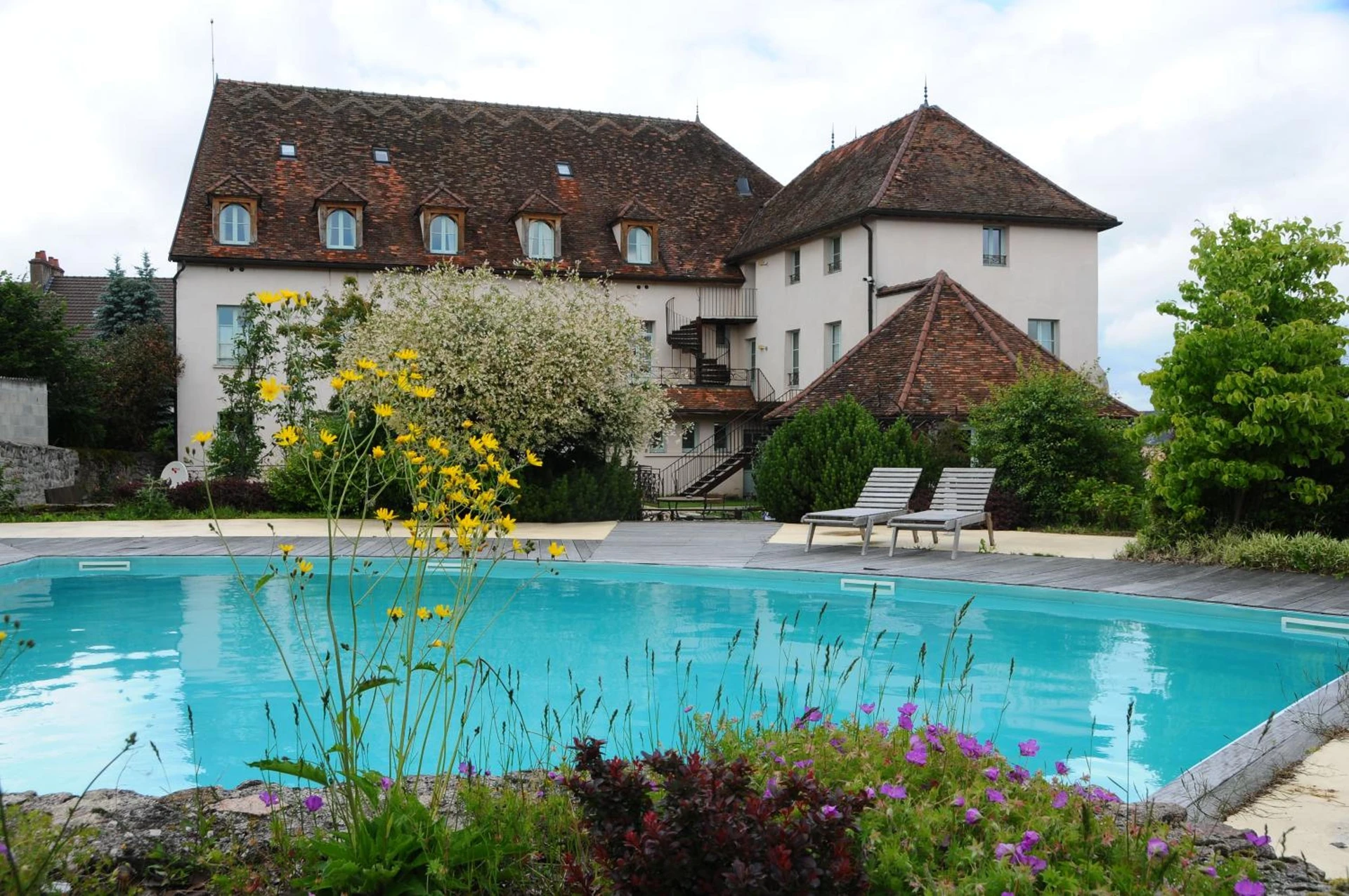 Salle de séminaire à Hostellerie de la Tour d'Auxois - Organiser un événement professionnel à Saulieu