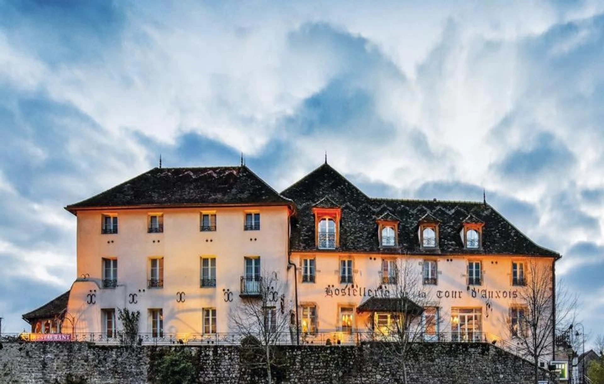 Chambre à Hostellerie de la Tour d'Auxois - Organiser un séminaire d'entreprise à Saulieu