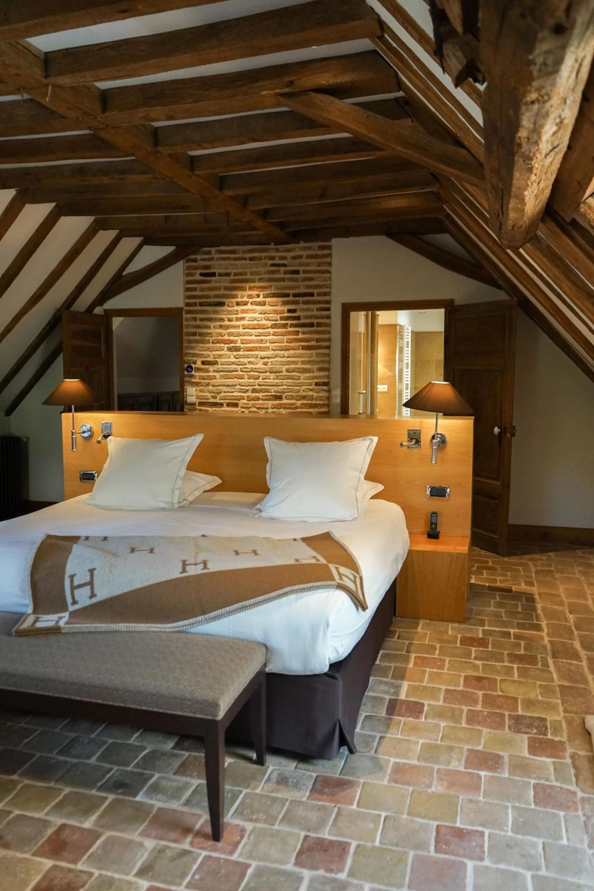 Chambre disponible pour un séminaire d'entreprise à Hostellerie De Levernois - Levernois