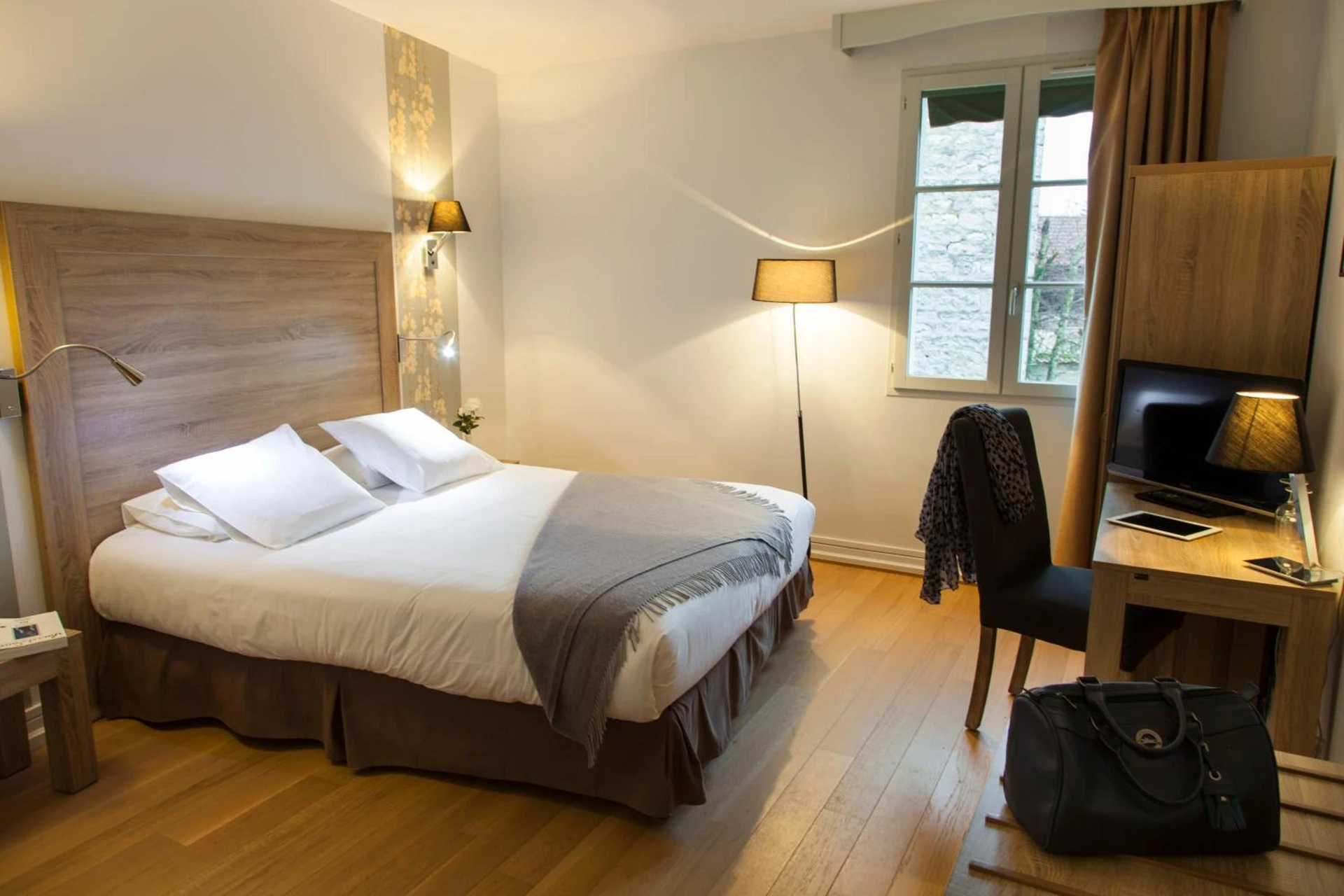 Chambre disponible pour un séminaire d'entreprise à Logis Hostellerie des Clos et restaurant Bistrot des grands crus - Chablis