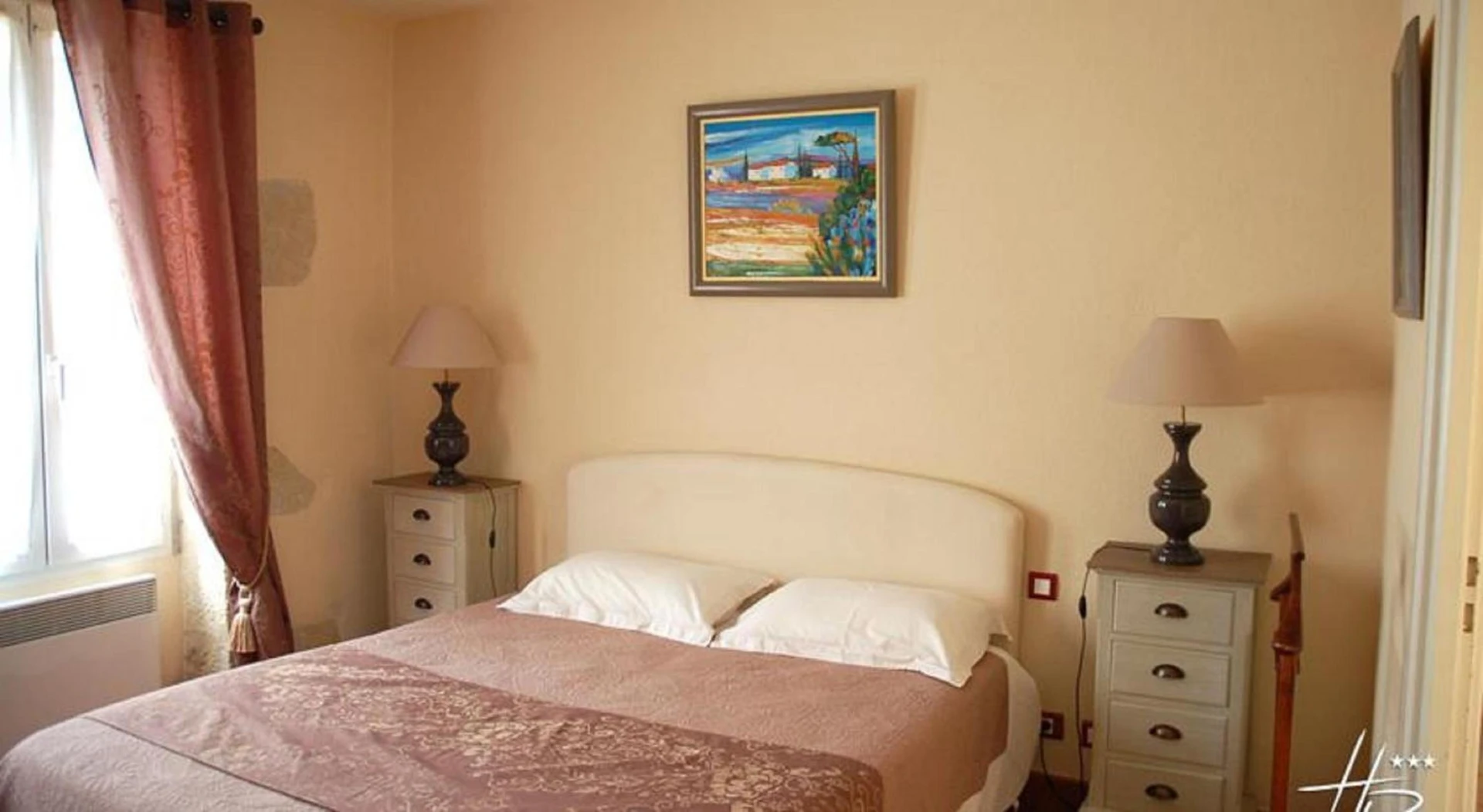 Chambre disponible pour un séminaire d'entreprise à Logis Hostellerie des Ducs - Duras
