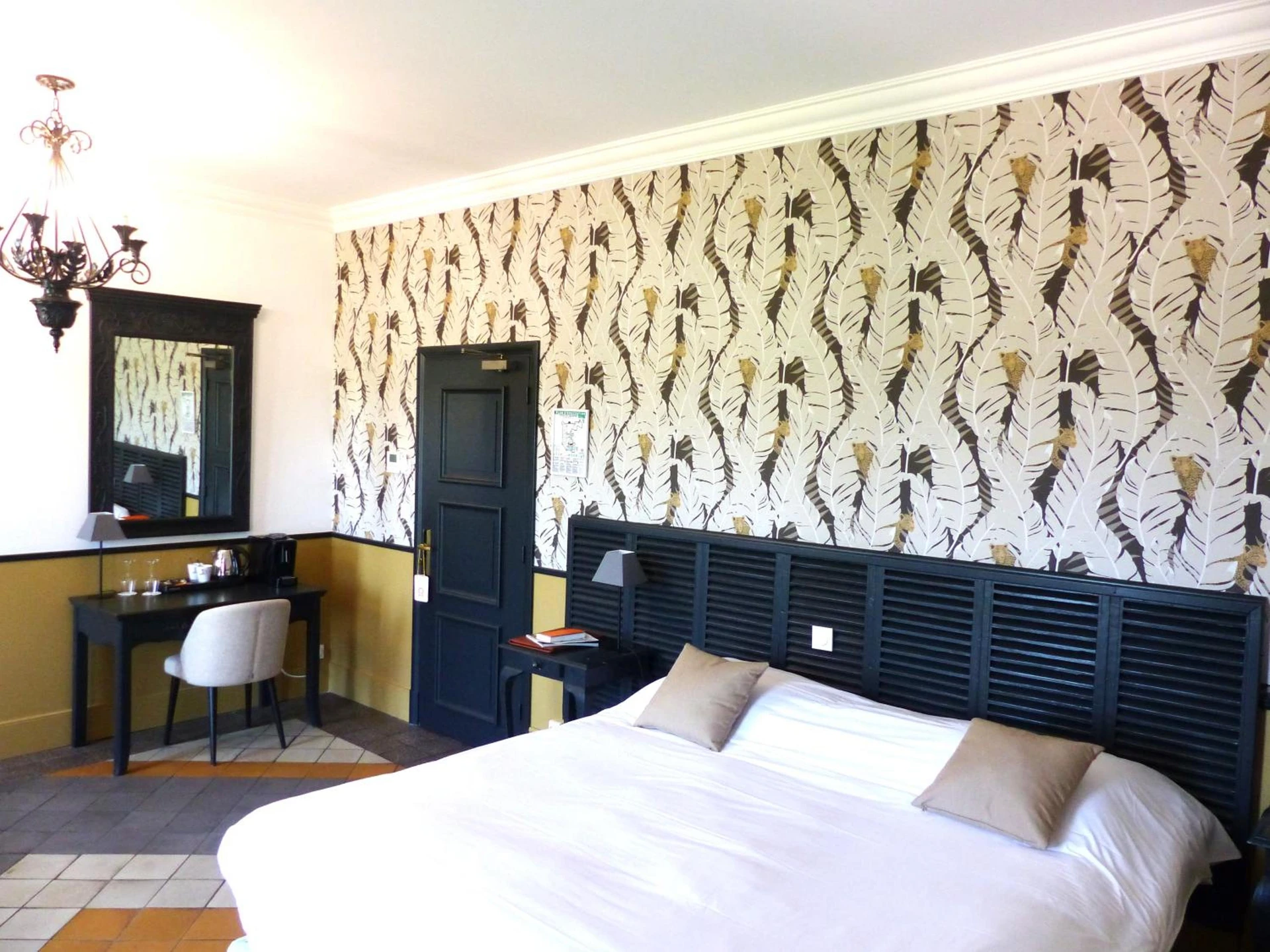 Magnifique chambre pour un séminaire d'entreprise à Hostellerie du Château des Fines Roches - Châteauneuf-du-Pape