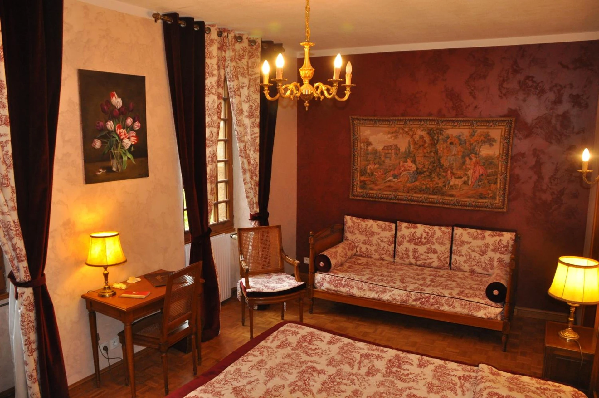 Chambre disponible pour un séminaire d'entreprise à Logis Hostellerie Du Grand Duc hôtel restaurant - Gincla