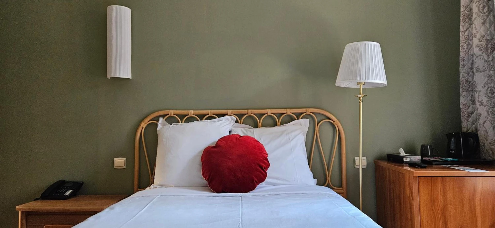 Chambre disponible pour un séminaire d'entreprise à Hostellerie Du Lys - Lamorlaye
