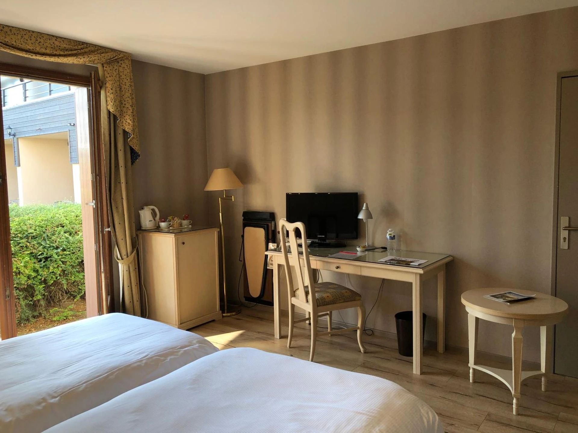 Magnifique chambre pour un séminaire d'entreprise à Logis Hostellerie Du Mont Aimé - Bergères-lès-Vertus