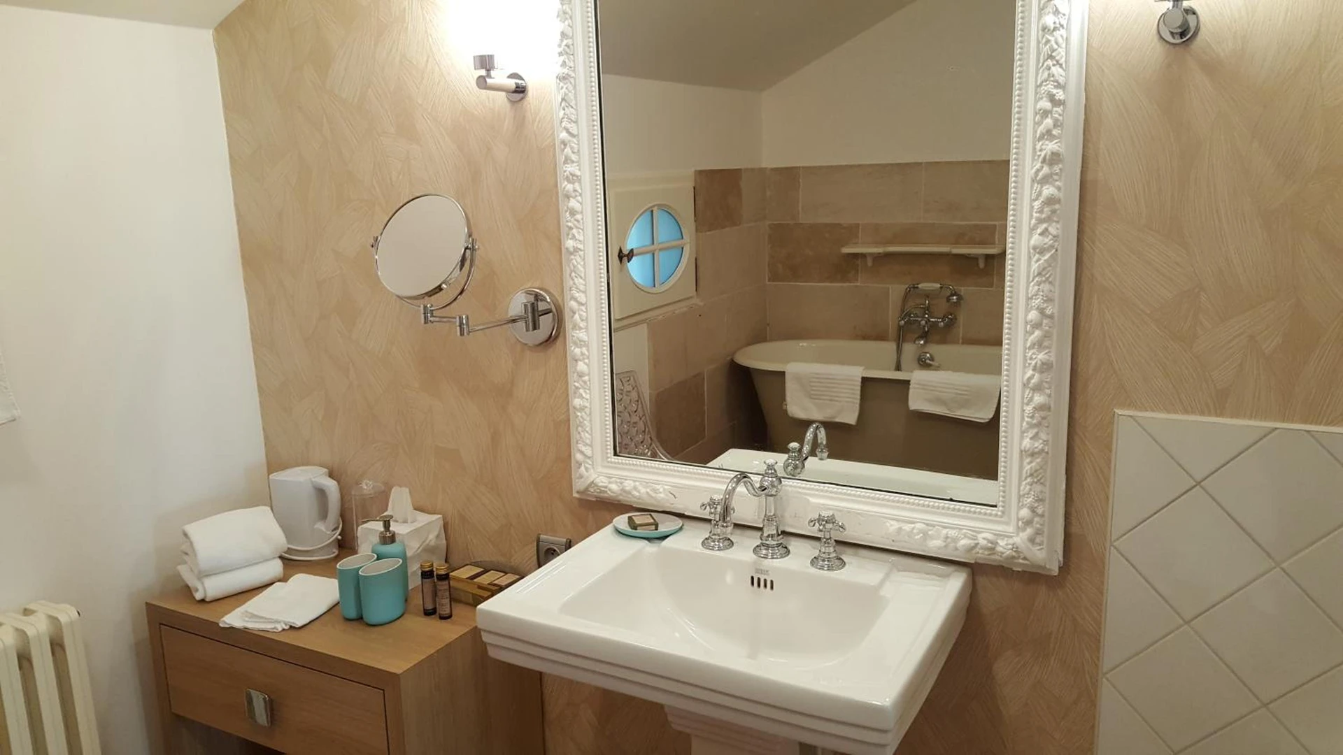 Chambre disponible pour un séminaire d'entreprise à Hostellerie La Montagne - Colombey-les-Deux-Églises
