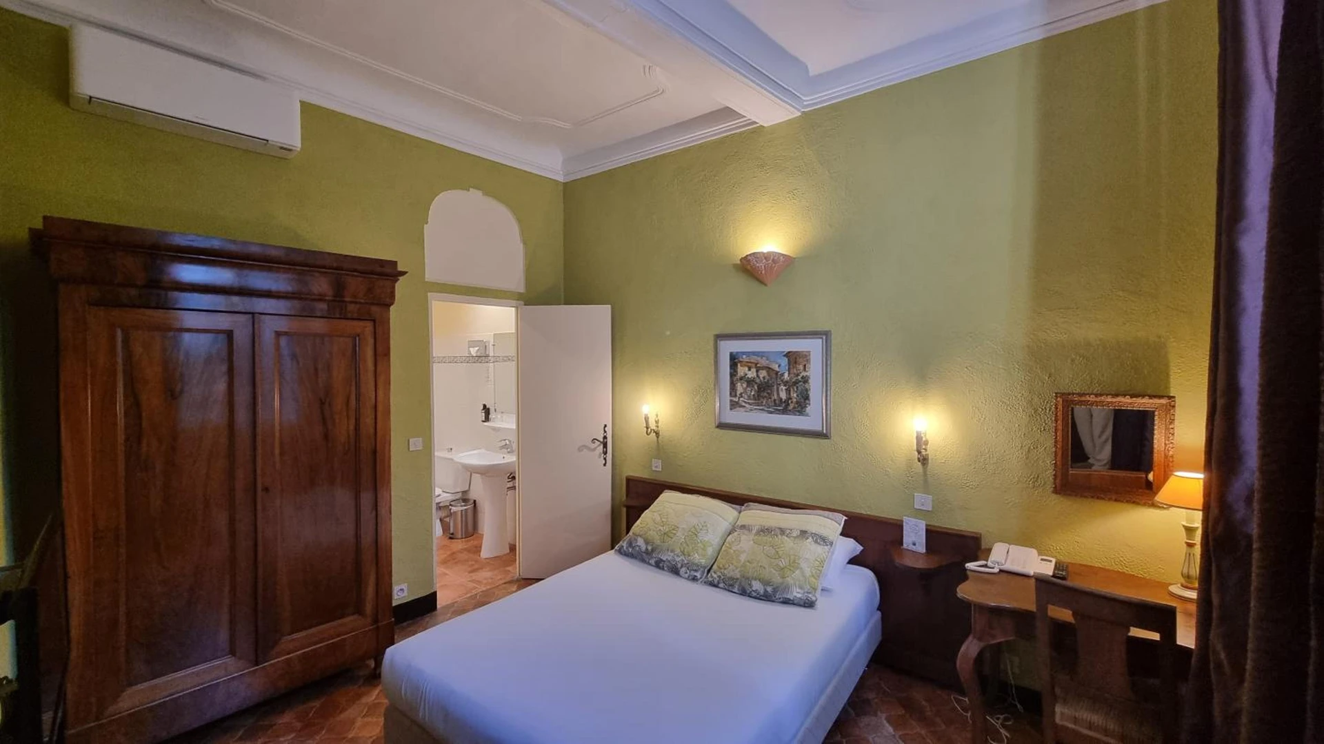 Chambre à Hostellerie Le Beffroi - Organiser un séminaire d'entreprise à Vaison-la-Romaine