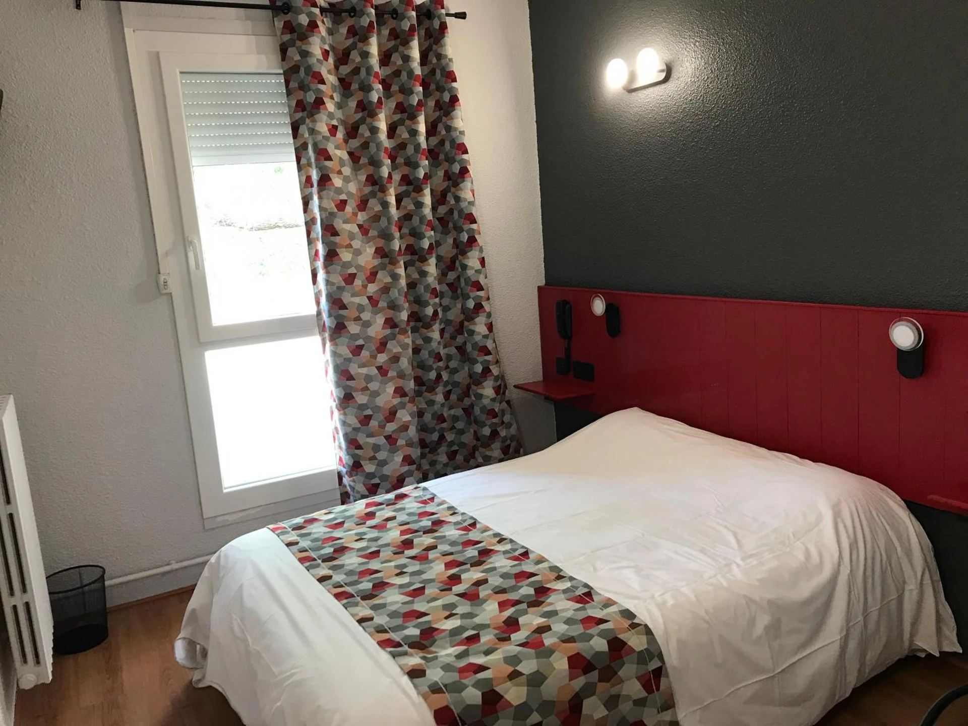 Magnifique chambre pour un séminaire d'entreprise à Hostellerie Le Mirabeau - Peyrolles-en-Provence