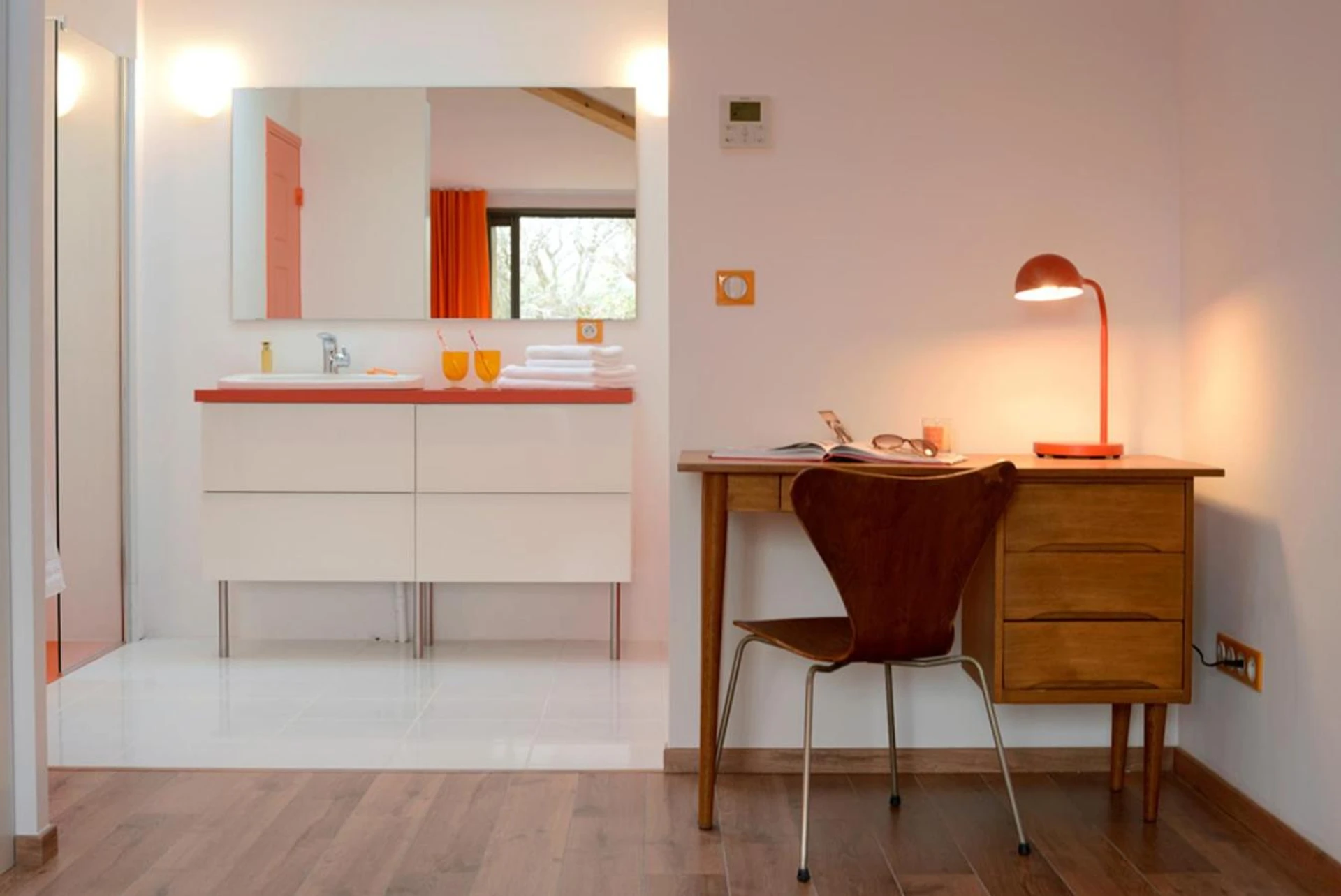 Chambre disponible pour un séminaire d'entreprise à Hôtel 96 - Marseille