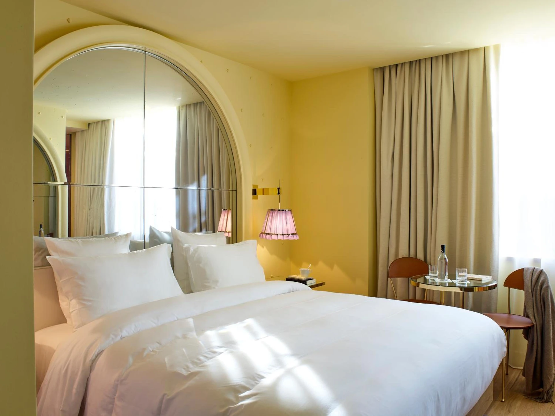 Magnifique chambre pour un séminaire d'entreprise à 9Confidentiel - Paris