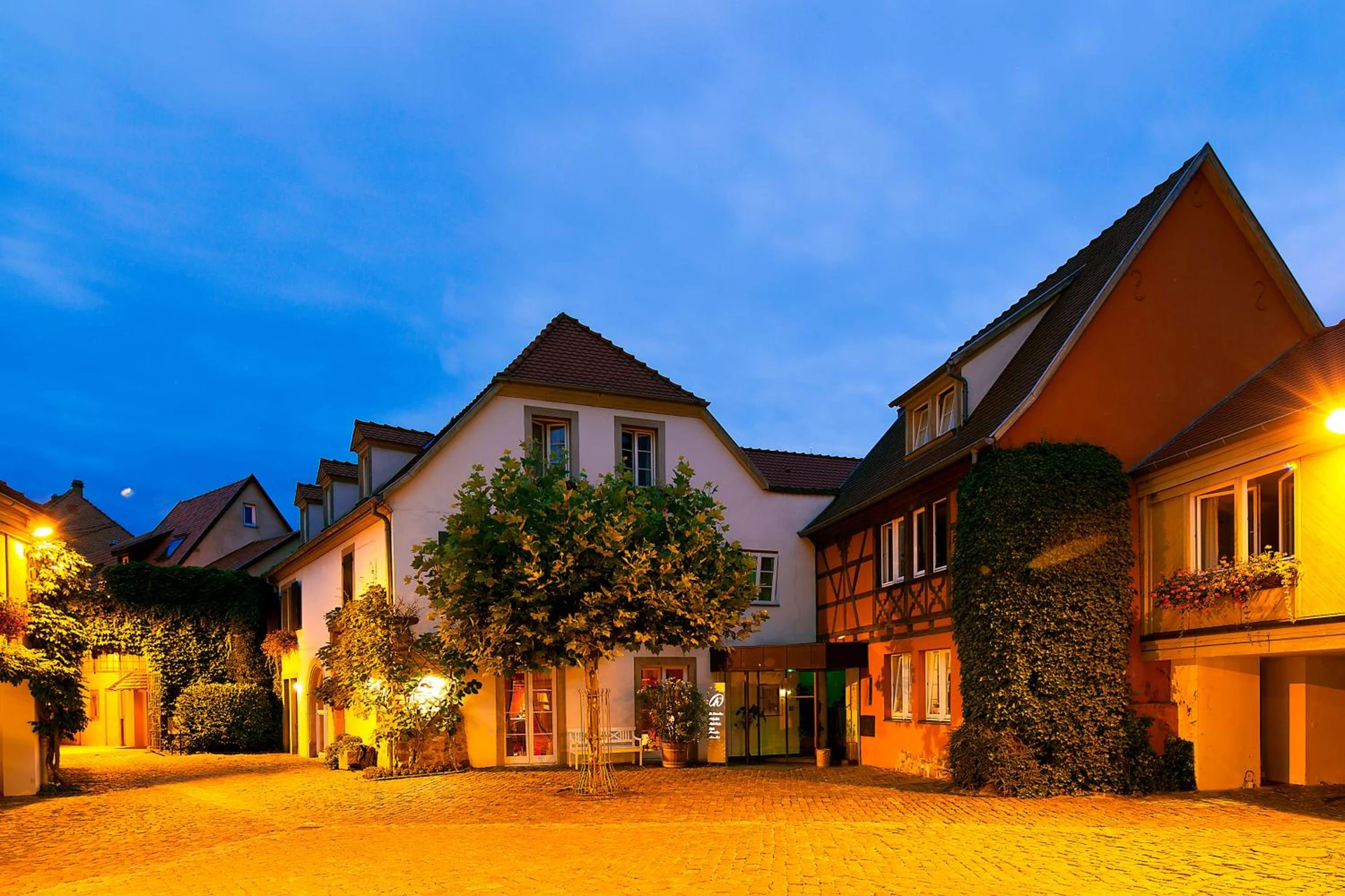 Ambiance de travail pour séminaire d'entreprise à A La Cour d'Alsace by HappyCulture - Obernai