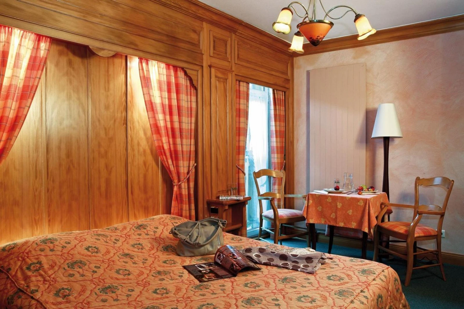 Magnifique chambre pour un séminaire d'entreprise à Hôtel A la Vignette - COLMAR-NORD - Saint-Hippolyte