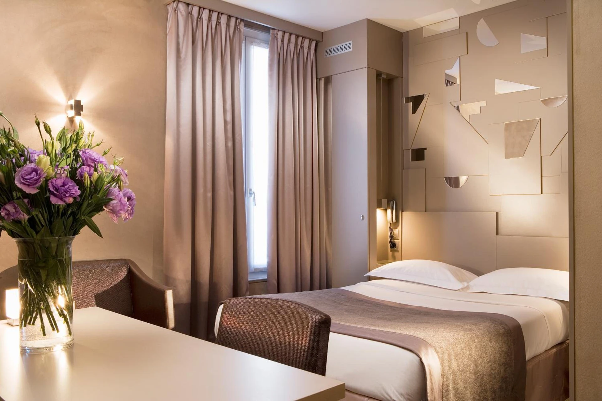 Chambre disponible pour un séminaire d'entreprise à Hôtel A La Villa des Artistes - Paris