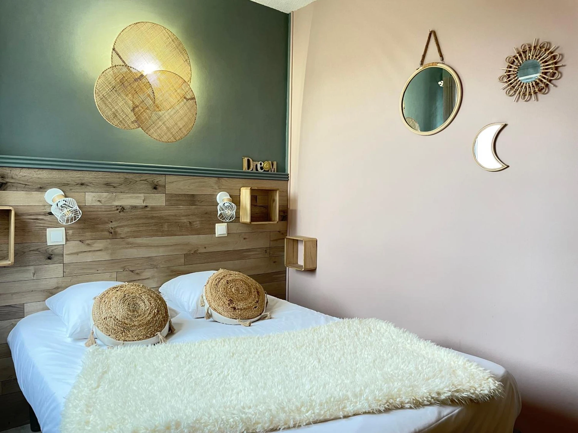 Chambre disponible pour un séminaire d'entreprise à Acadie Saint Victor - Hôtel restaurant - Face mer - Chatelaillon plage - Châtelaillon-Plage