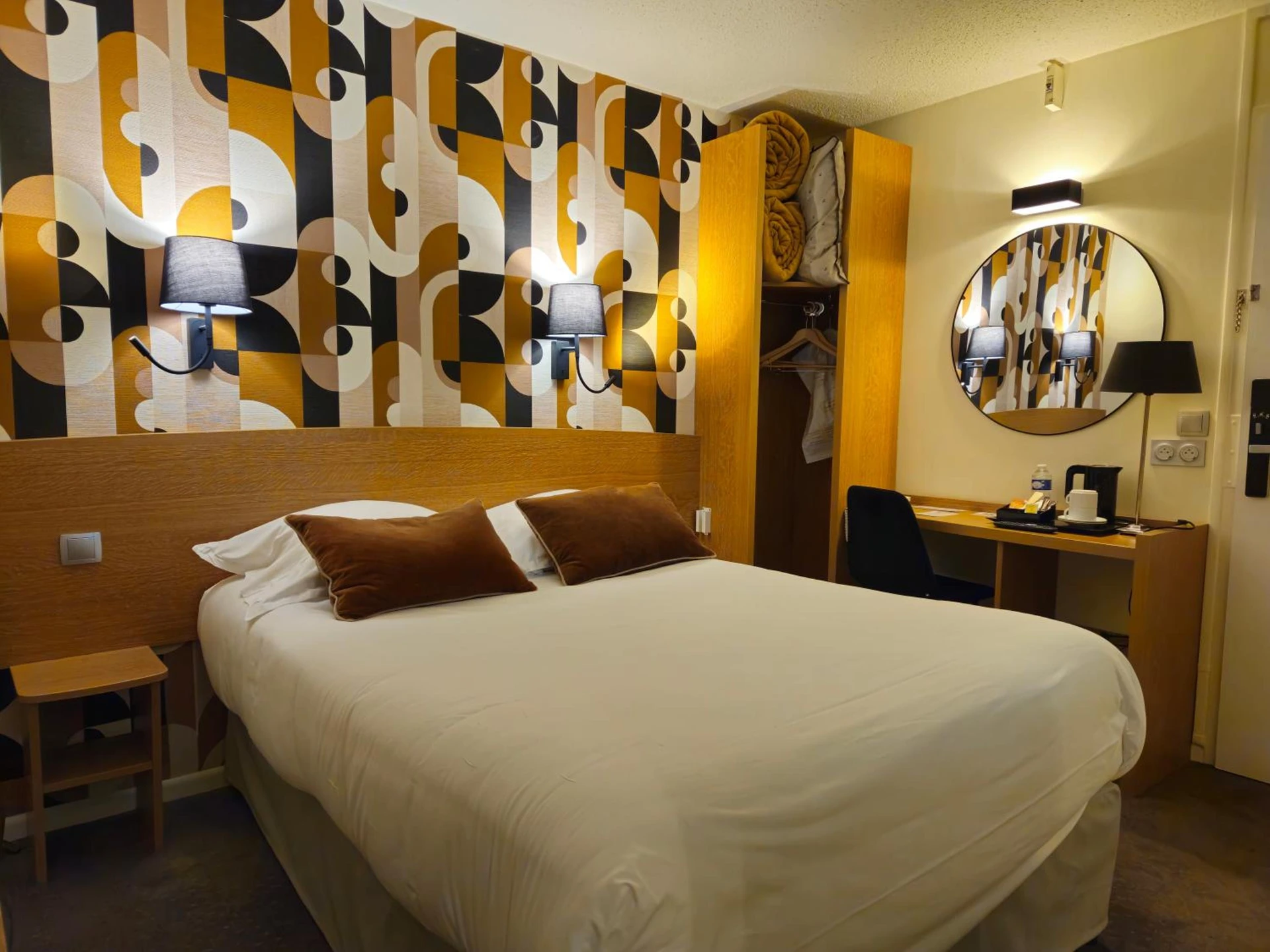 Chambre disponible pour un séminaire d'entreprise à Best Western Hotel Acadie Paris Nord Villepinte - Tremblay-en-France